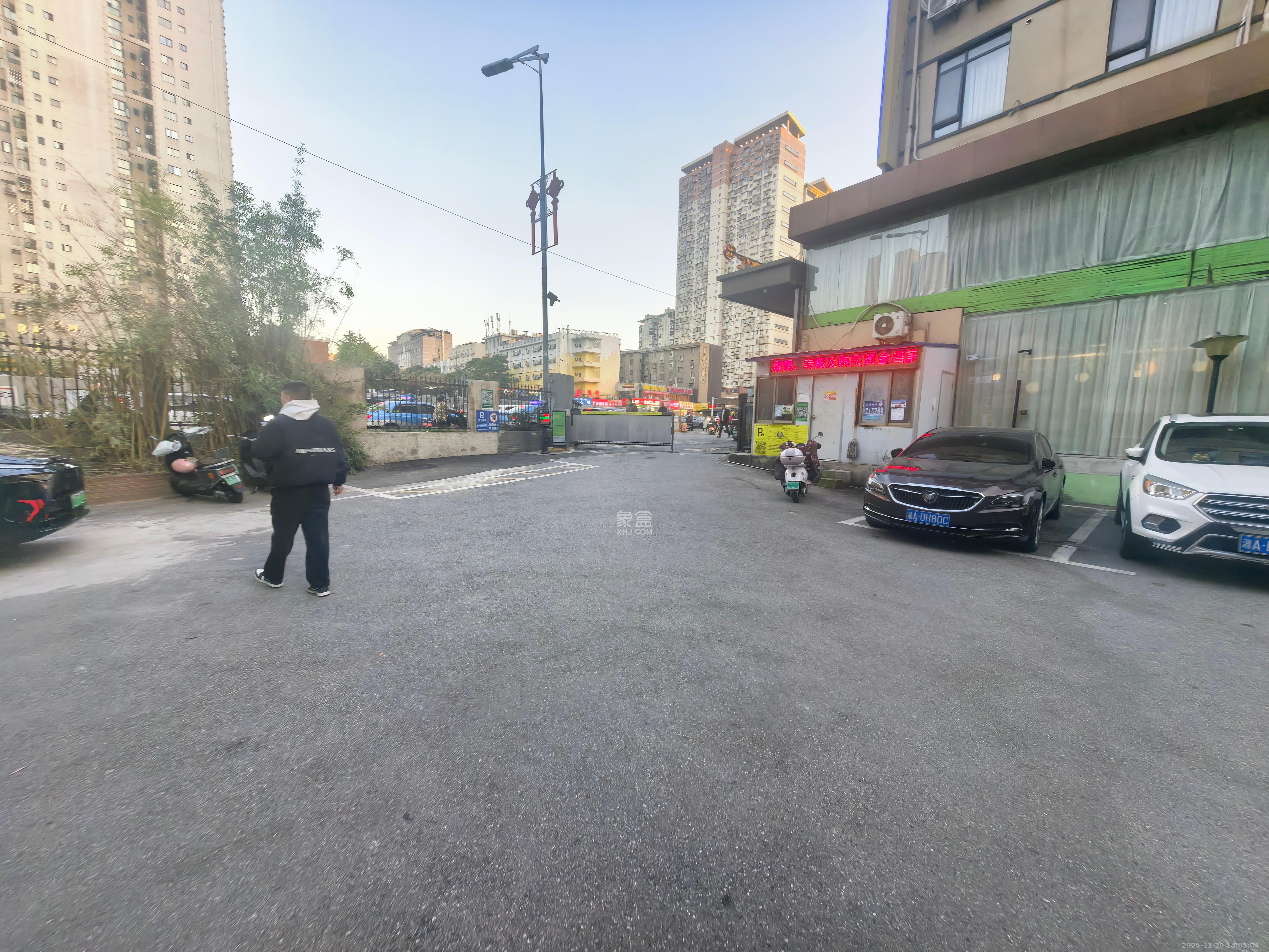 湖南省广播电视器材公司宿舍 3室1厅1卫 2200.0元/月 湖南省广播电视器材公司宿舍 3室1厅1卫 2200.0元/月室内图