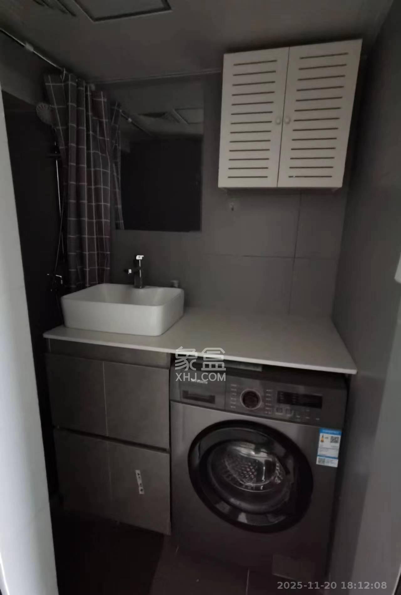 弘坤云寓  2室1厅1卫    2200.0元/月室内图