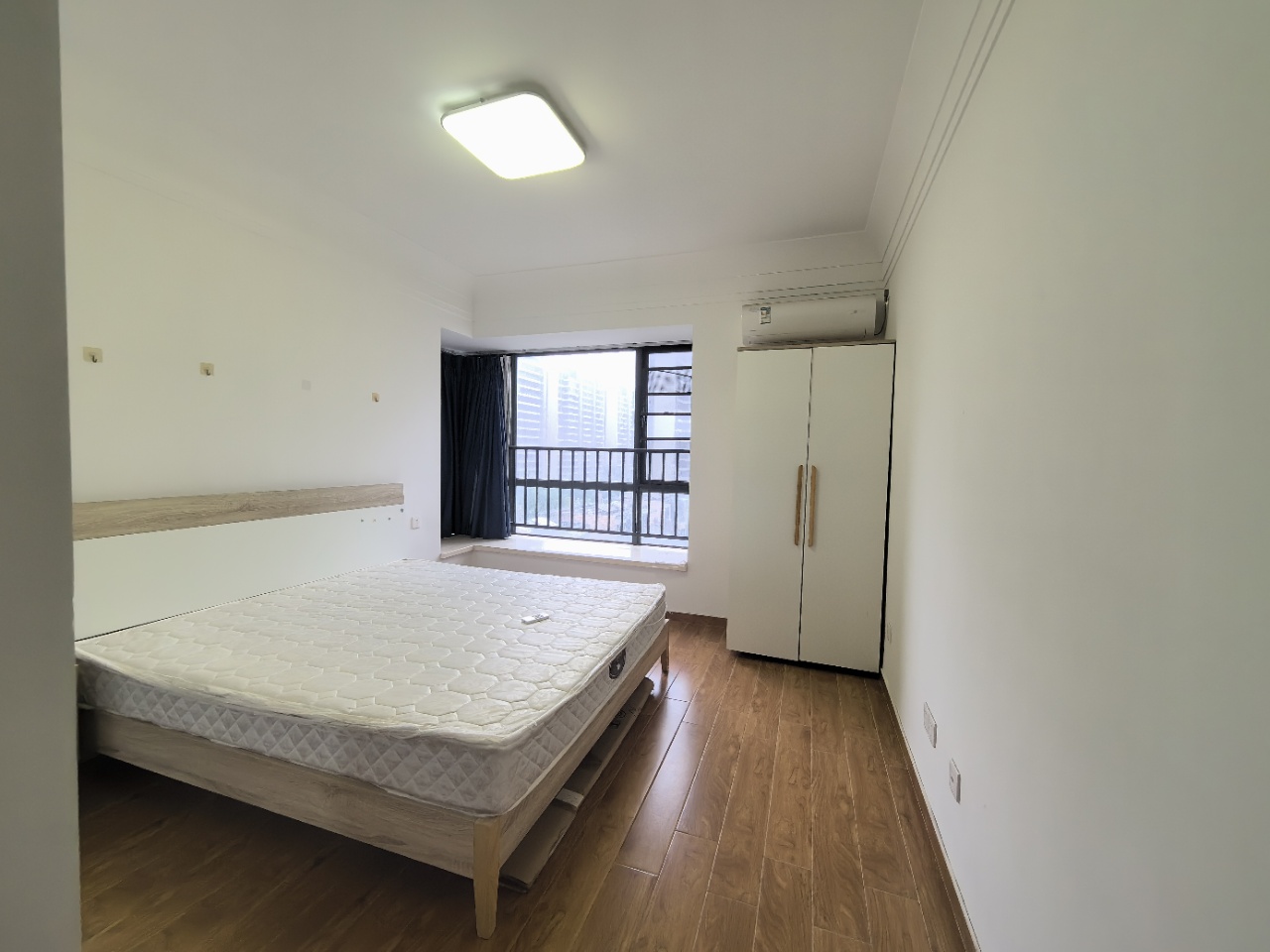 晨晖玺樾 2室2厅1卫 2000.0元/月 晨晖玺樾 2室2厅1卫 2000.0元/月室内图