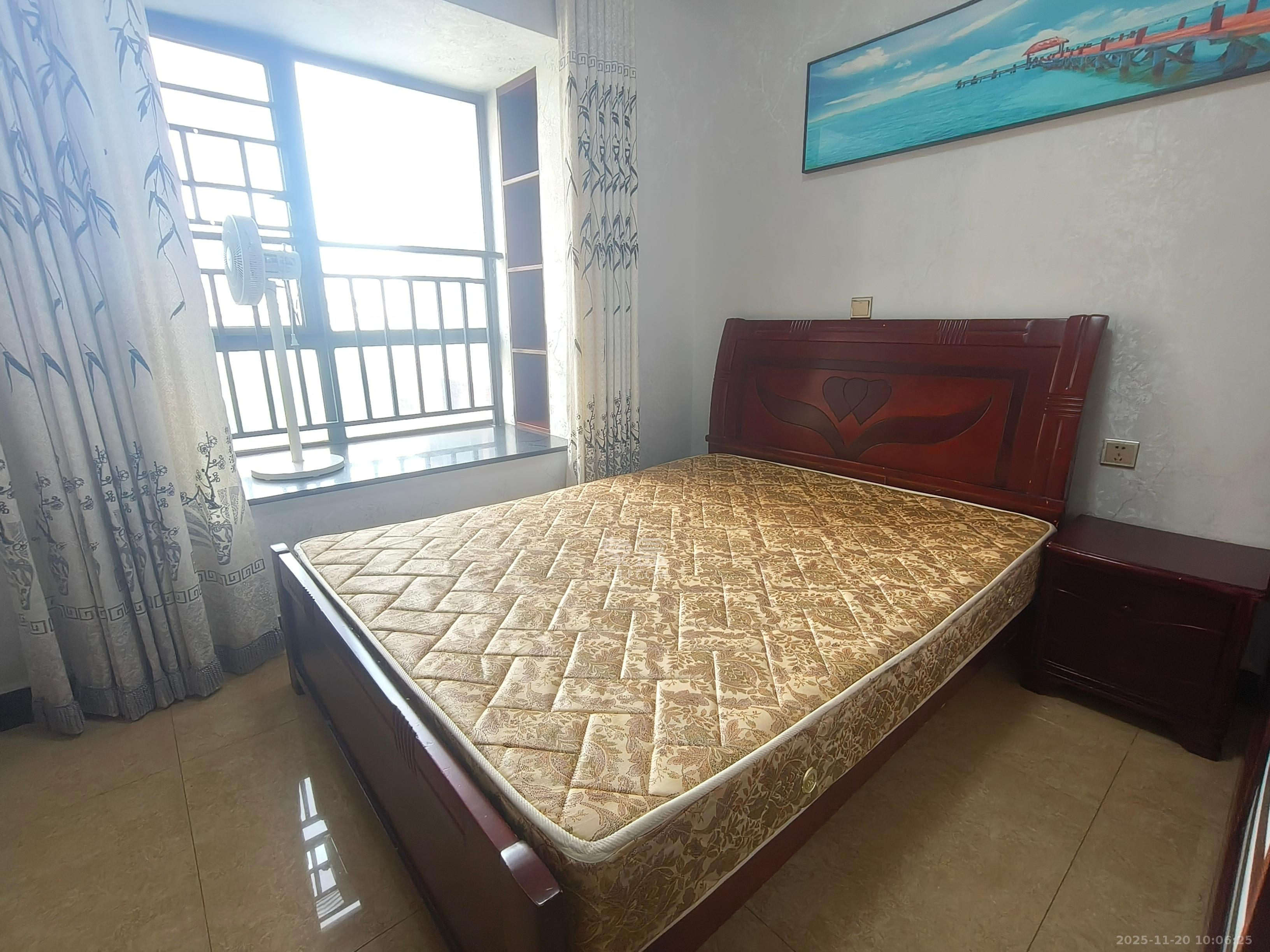 上海城小区 2室2厅1卫 1900.0元/月 上海城小区 2室2厅1卫 1900.0元/月室内图