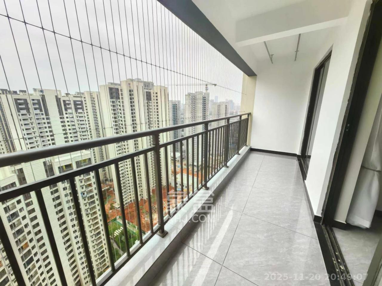 旭辉国悦府  3室2厅2卫    3500.0元/月室内图