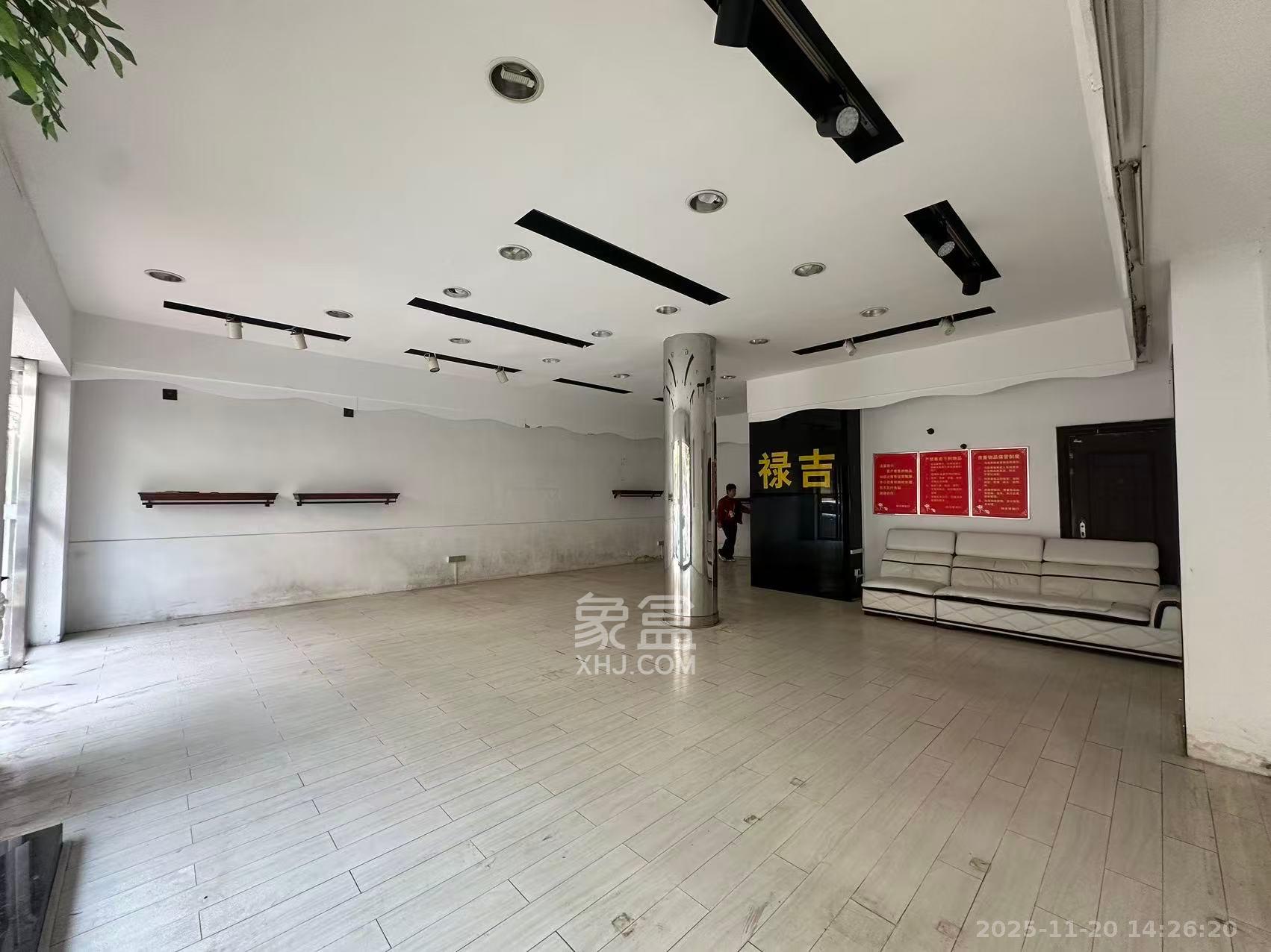 星沙三区 1室5厅5卫 2000.0元/月 星沙三区 1室5厅5卫 2000.0元/月室内图