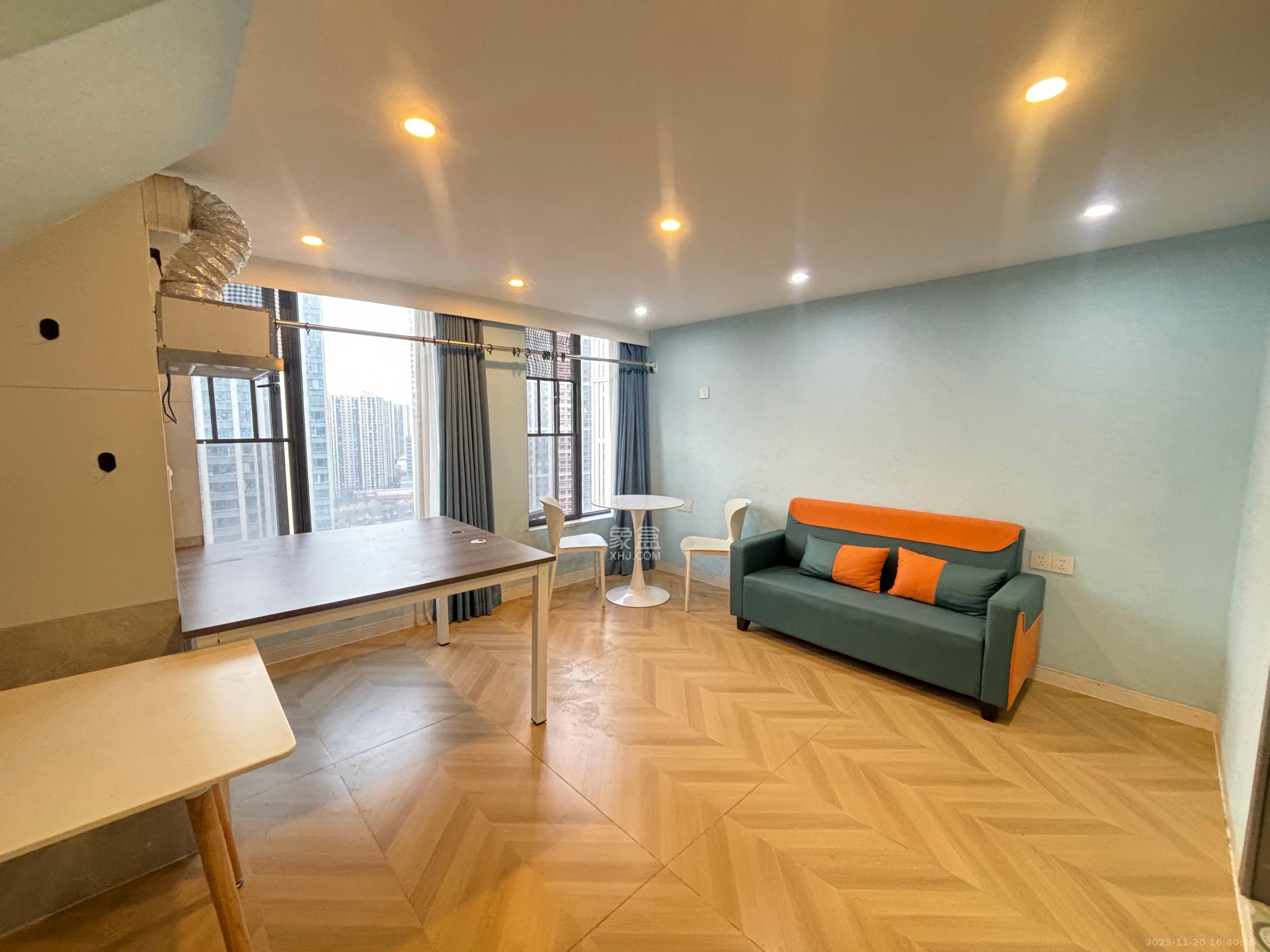 南山梅溪一方  1室1厅1卫    1490.0元/月