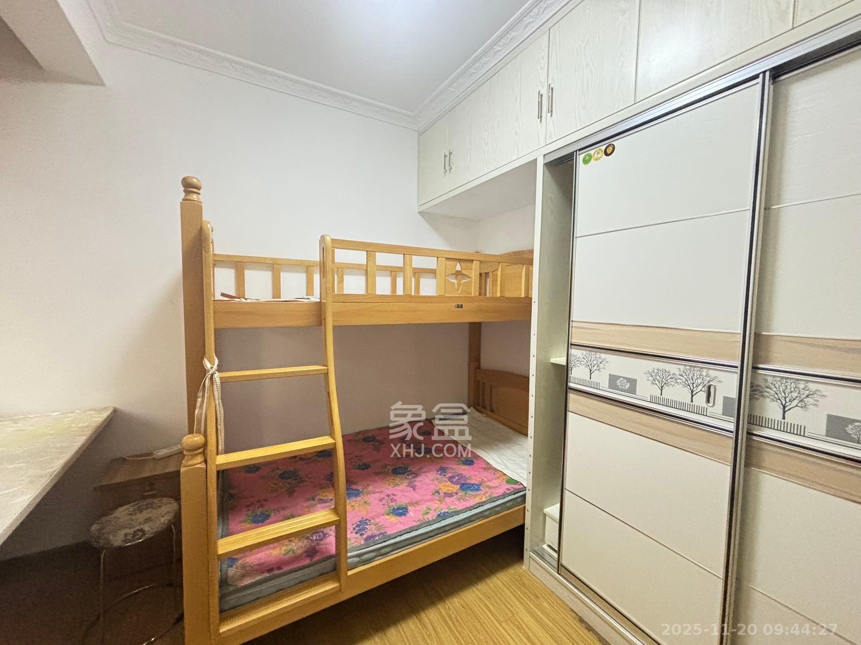 中南红领邦(红星嘉和苑) 3室2厅2卫 2200.0元/月 中南红领邦(红星嘉和苑) 3室2厅2卫 2200.0元/月室内图