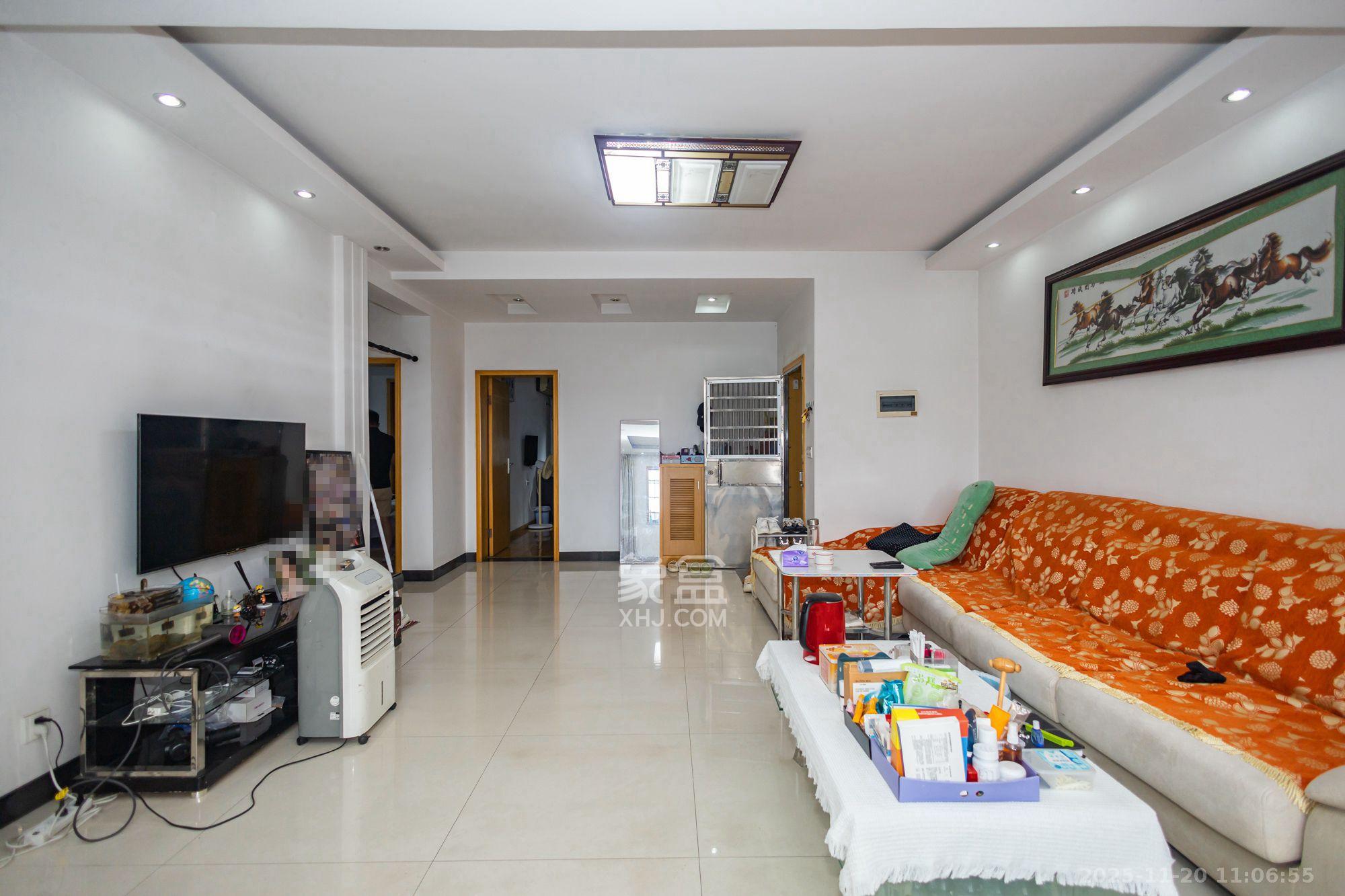 湘绣城  3室2厅1卫    1500.0元/月室内图