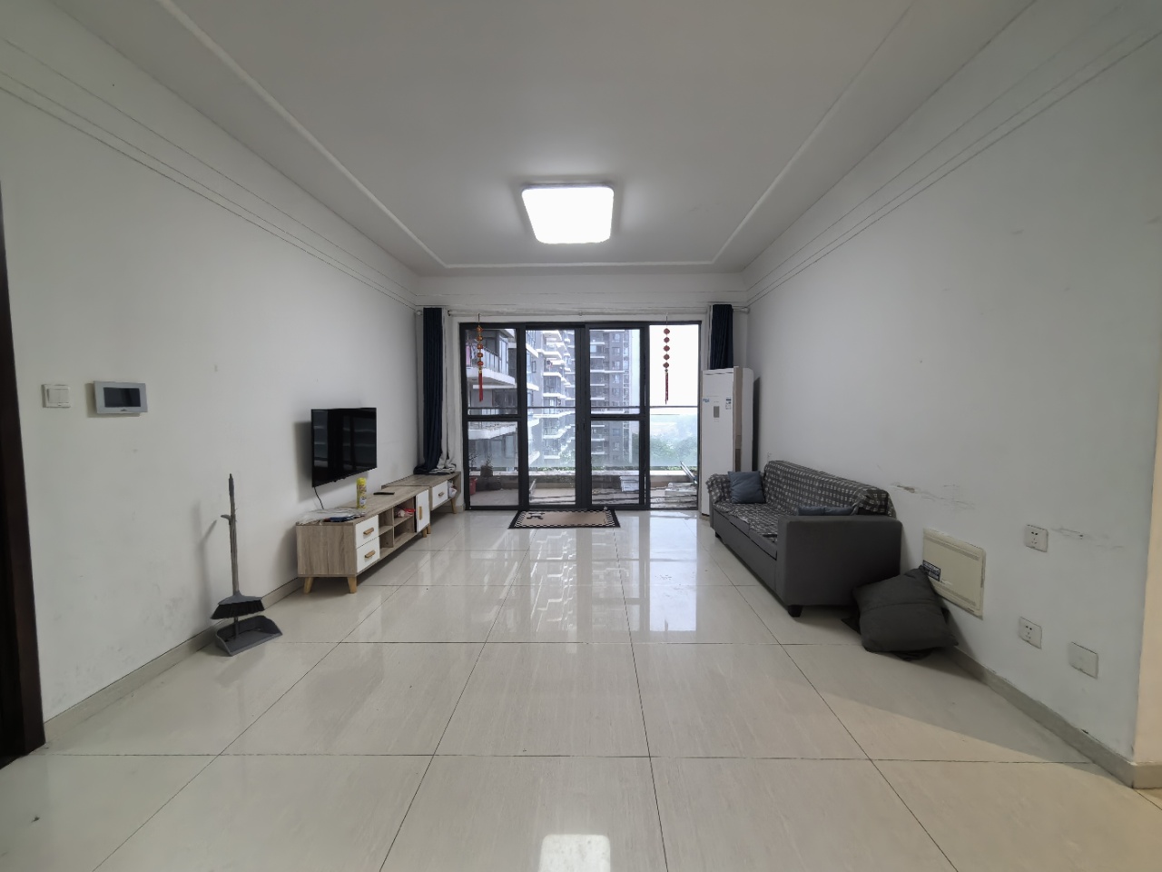 晨晖玺樾 2室2厅1卫 2000.0元/月 晨晖玺樾 2室2厅1卫 2000.0元/月室内图