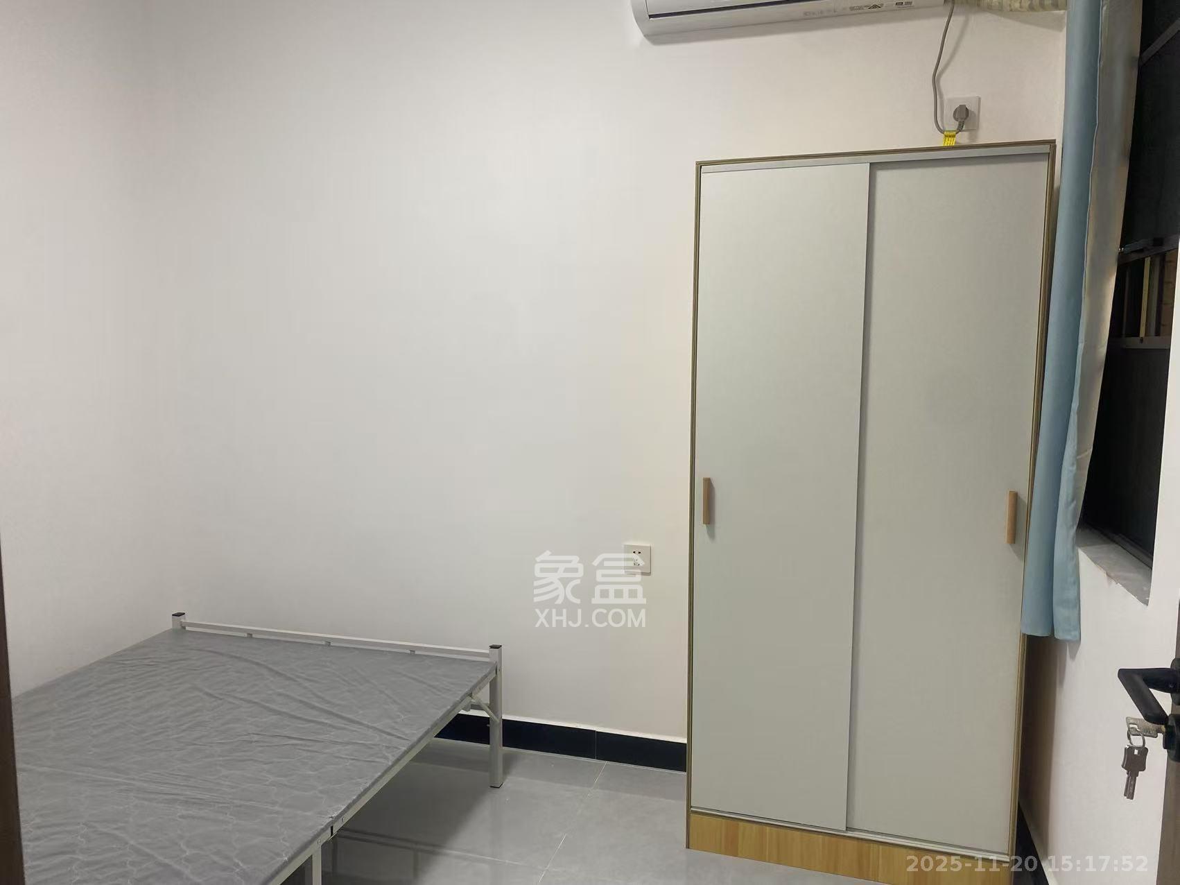 北辰中央公园C区  3室1厅1卫    2400.0元/月室内图