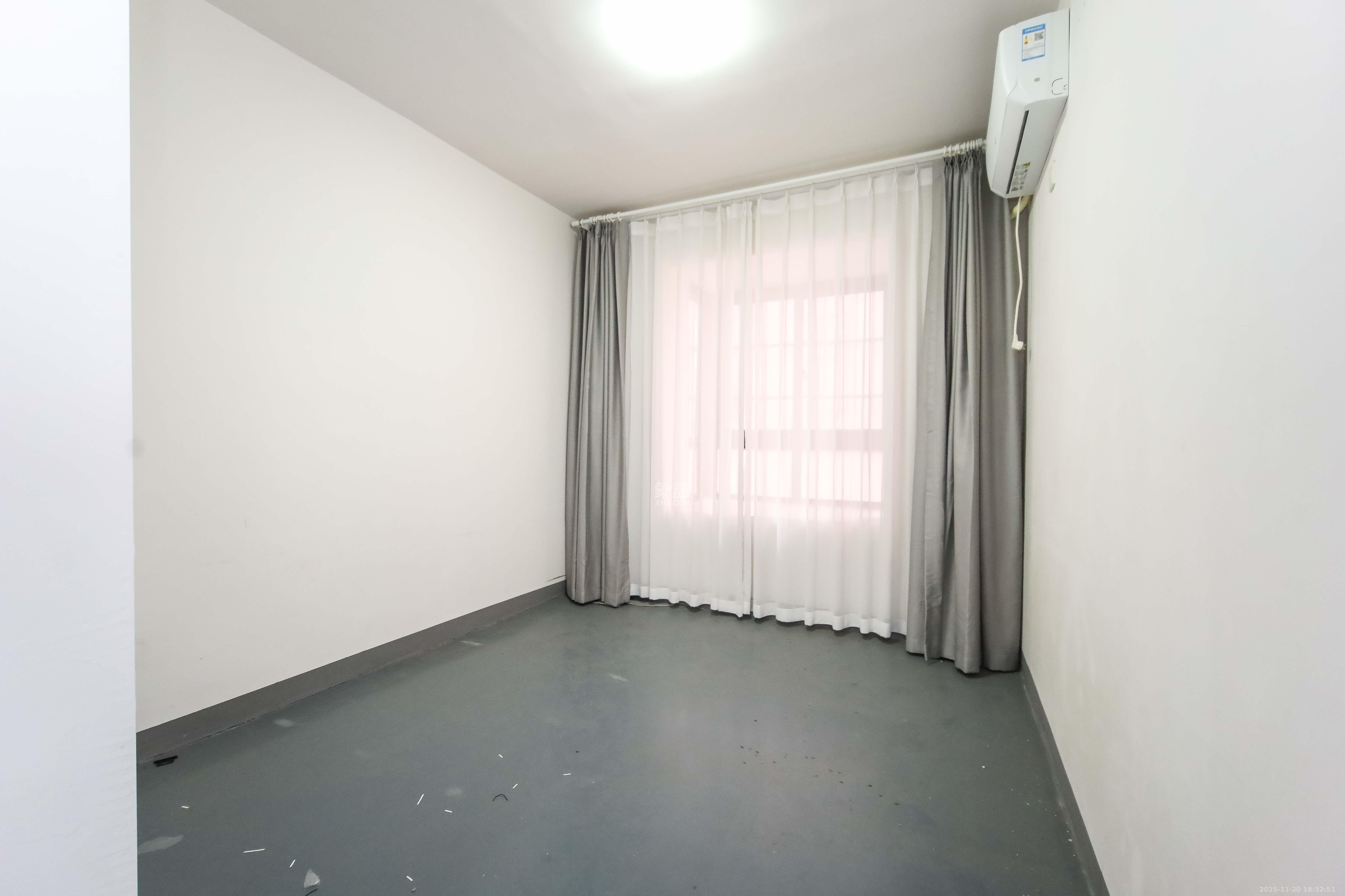 东玺门 2室2厅1卫 52.0万 东玺门 2室2厅1卫 52.0万卧室