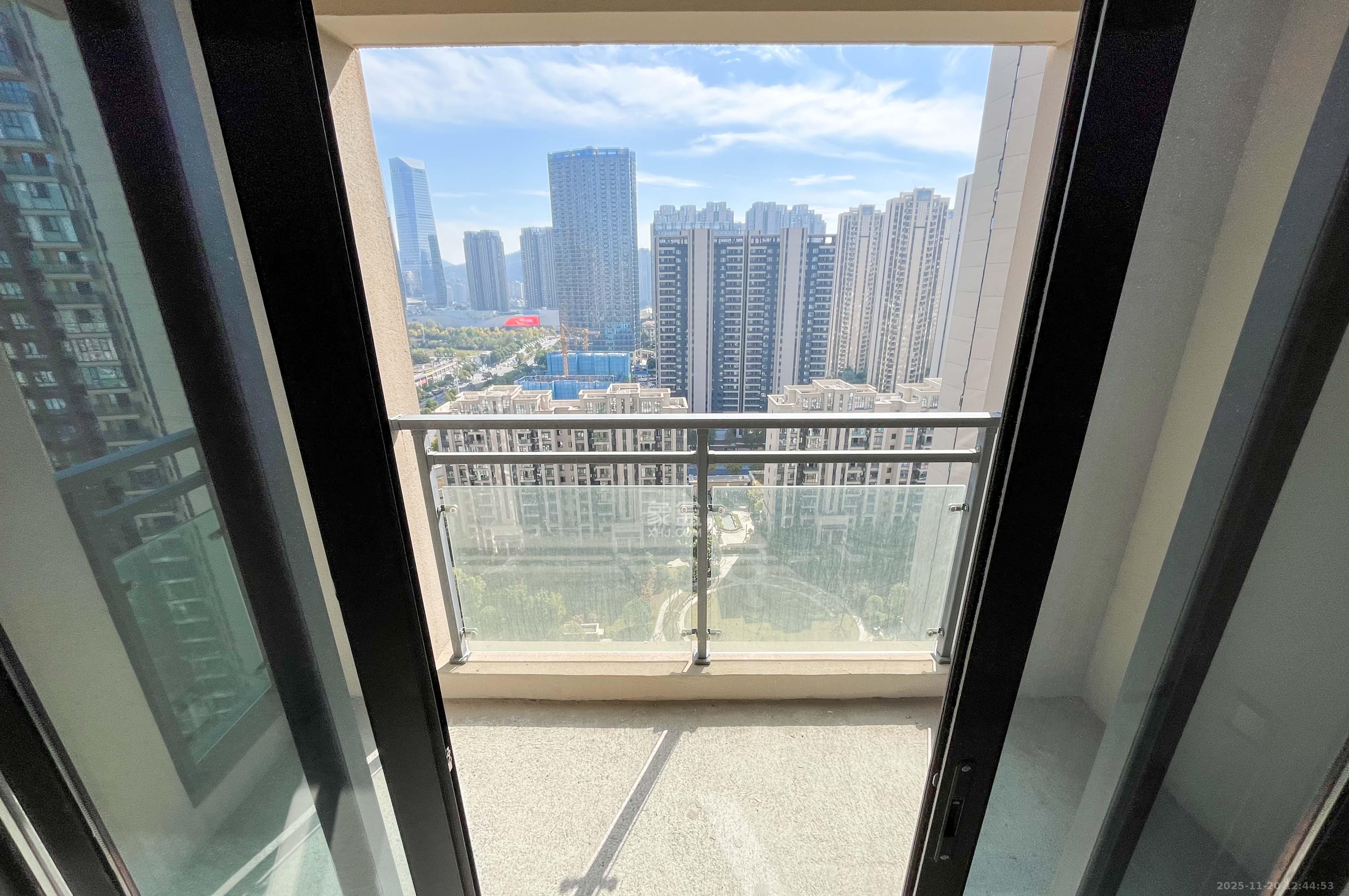 振业城四期 3室2厅1卫 126.0万 振业城四期 3室2厅1卫 126.0万其他