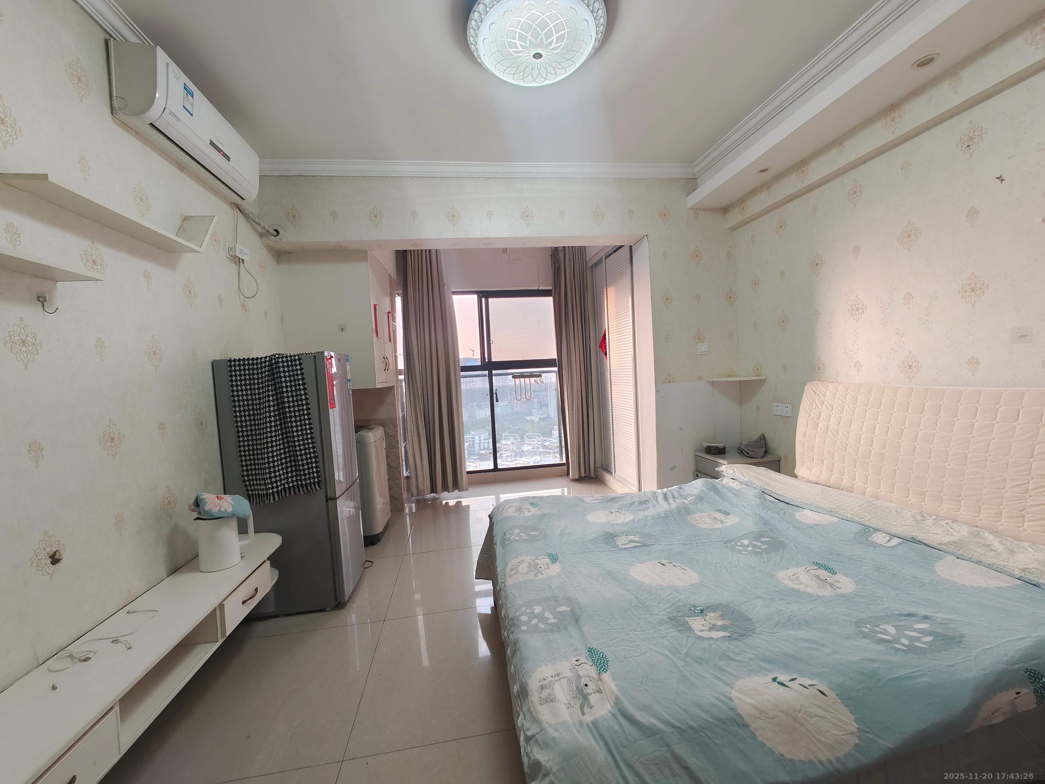 达美D6区  1室0厅1卫    1300.0元/月室内图