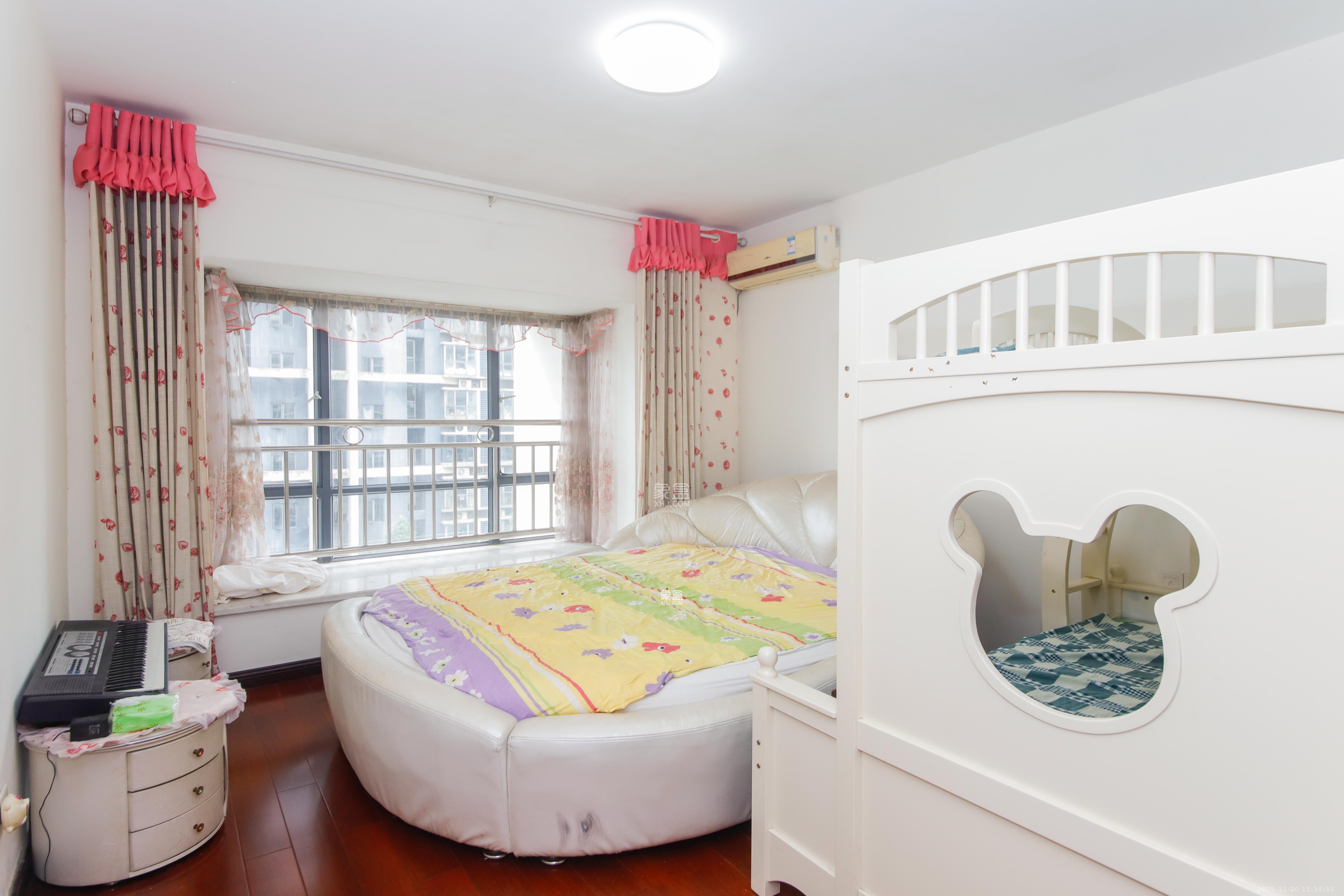 美林银谷  4室2厅2卫    3600.0元/月室内图