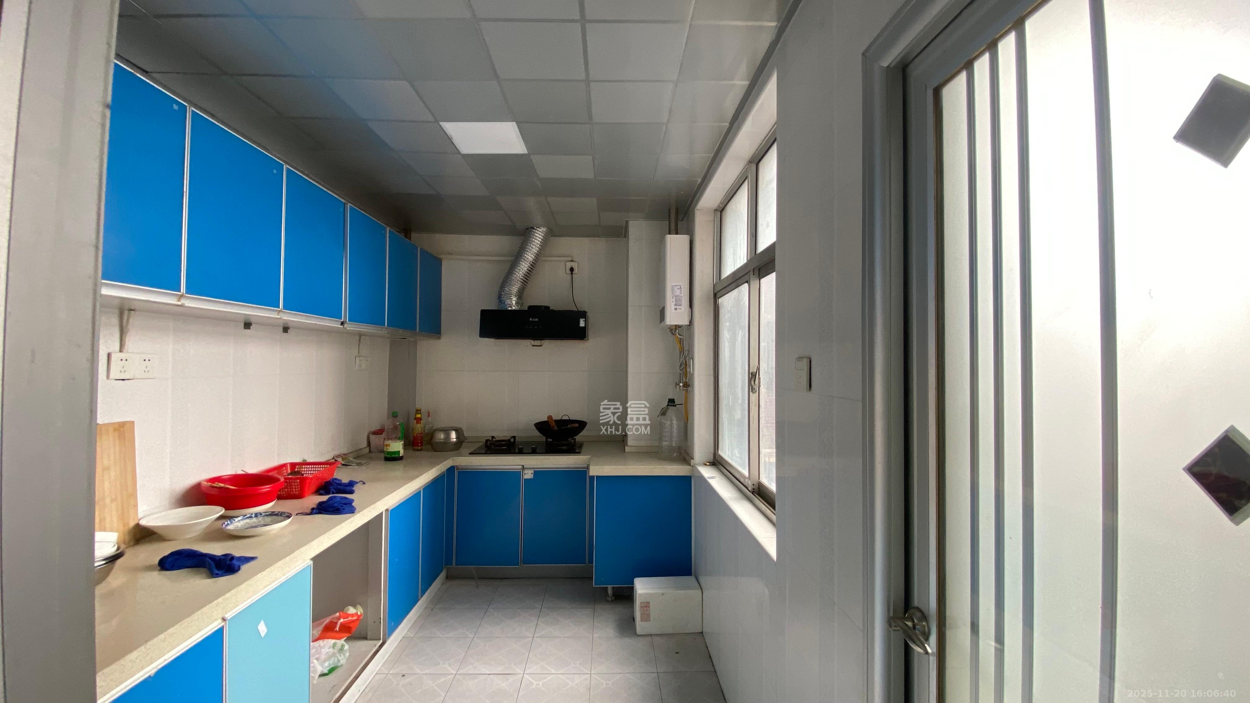 至雅大厦  4室2厅2卫    4500.0元/月室内图