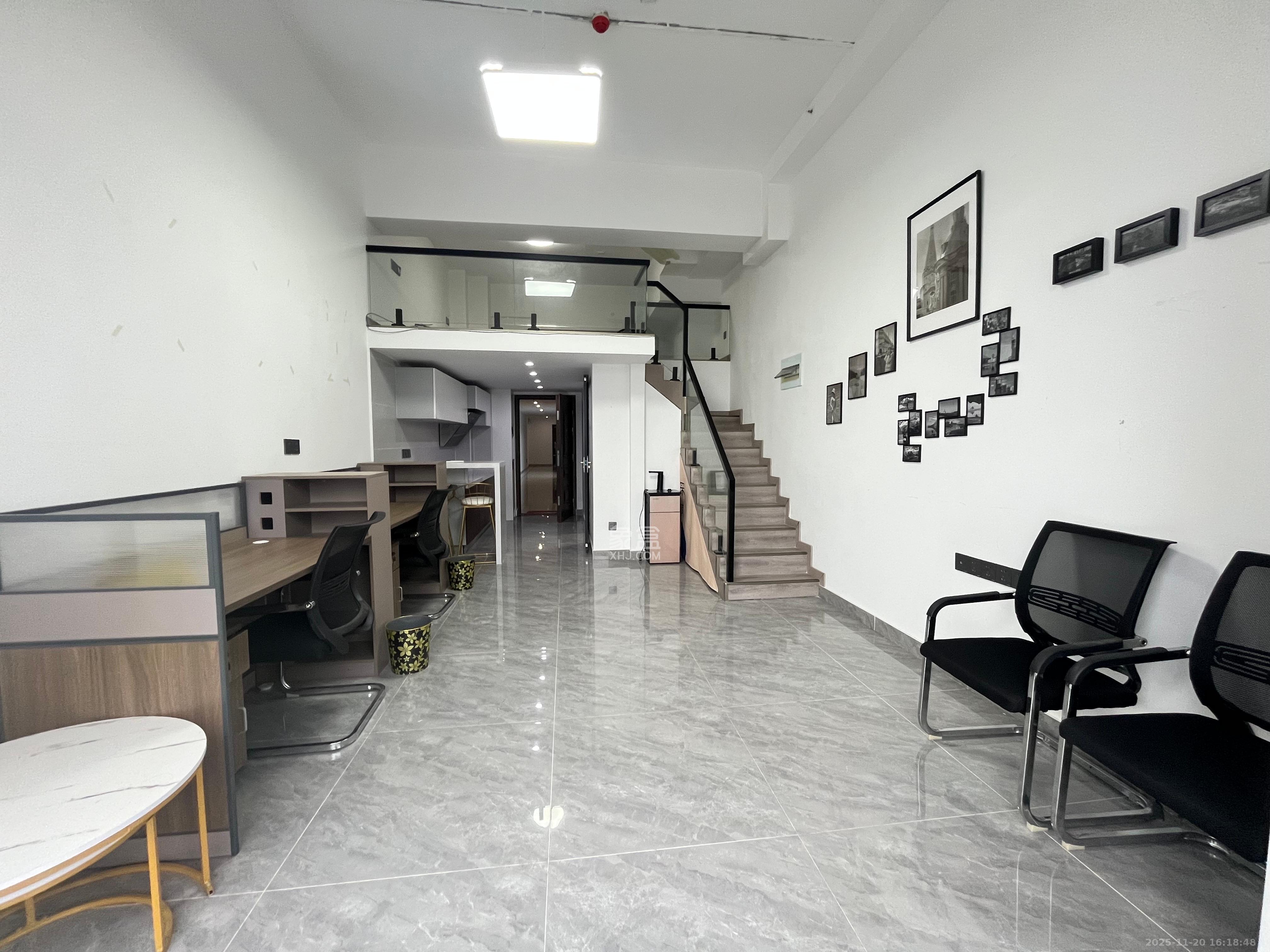 奥克斯滨仕花园（奥克斯洋湖广场/奥克斯中心）  1室1厅1卫    1600.0元/月