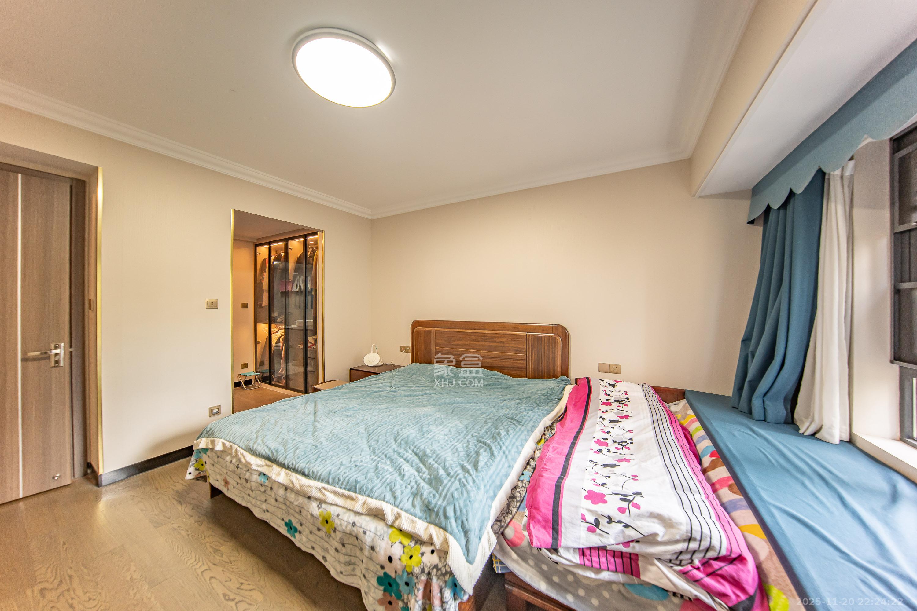 中海阅麓山一期 4室2厅2卫 198.0万 中海阅麓山一期 4室2厅2卫 198.0万卧室