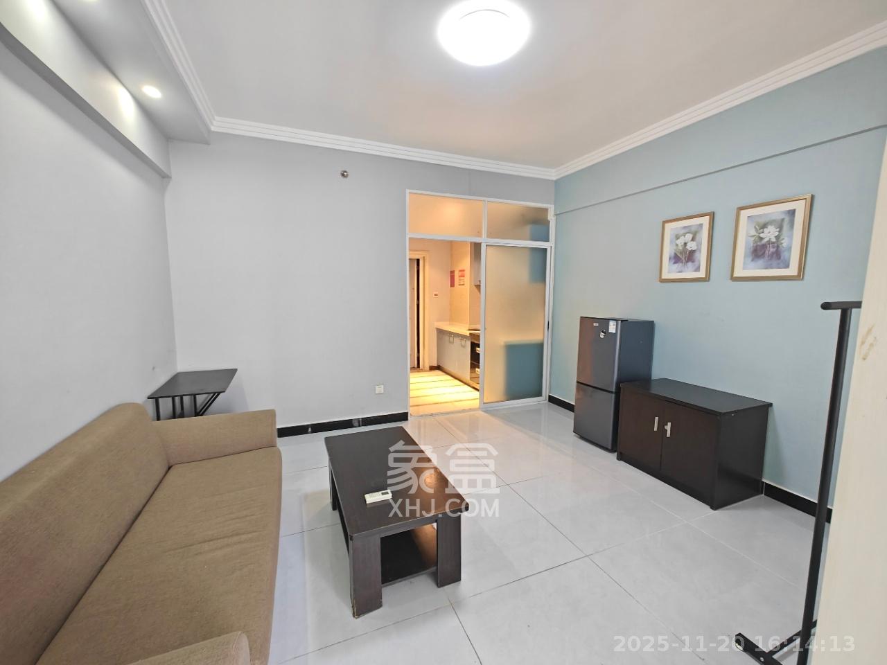 西子一间 1室1厅1卫 1500.0元/月 西子一间 1室1厅1卫 1500.0元/月室内图