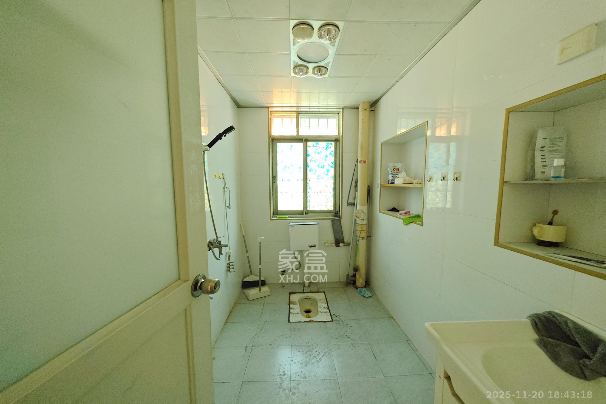 左家塘建材宿舍 3室2厅2卫 39.8万 左家塘建材宿舍 3室2厅2卫 39.8万其他