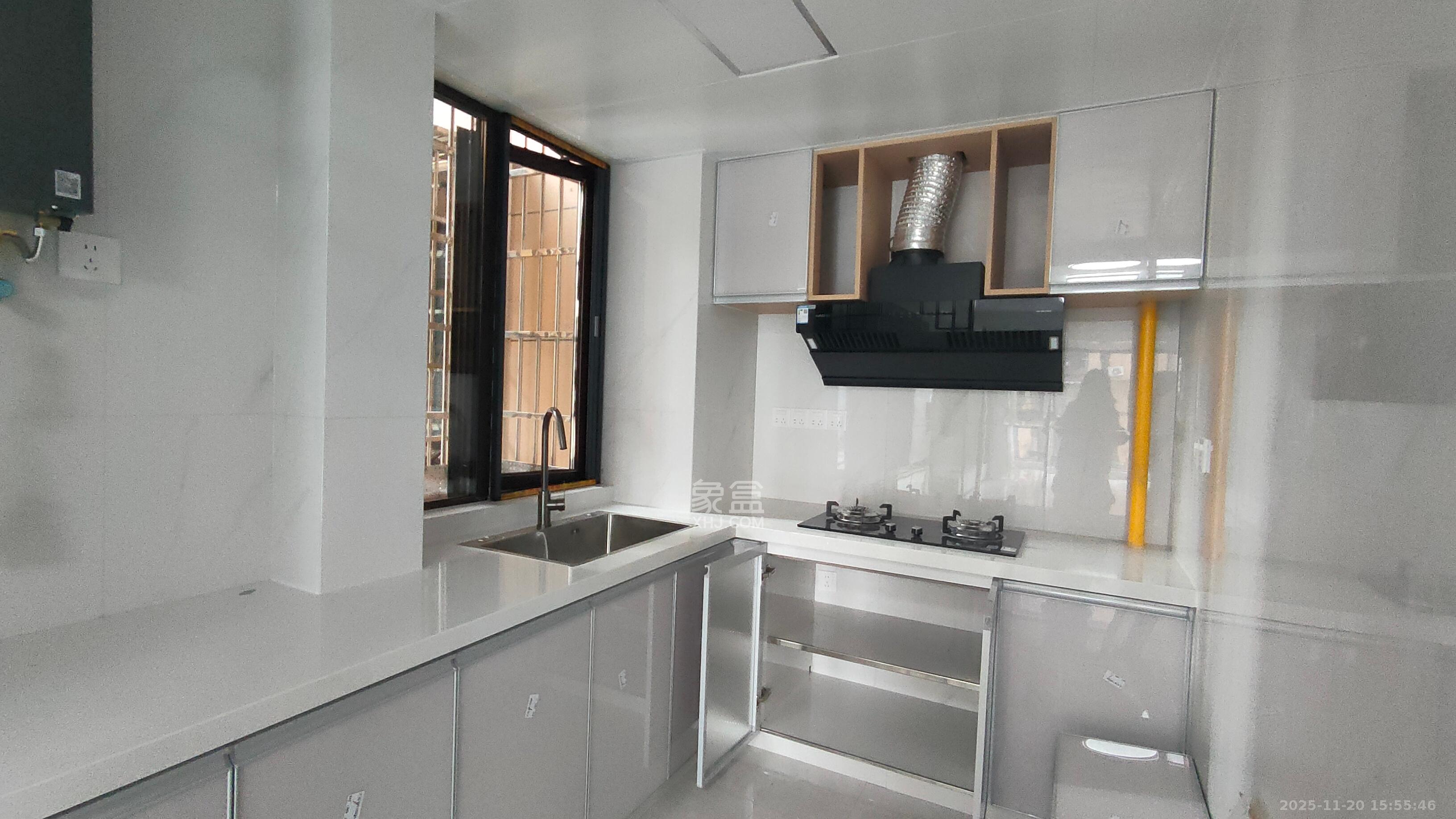 和景家园一期  2室1厅1卫    1800.0元/月室内图