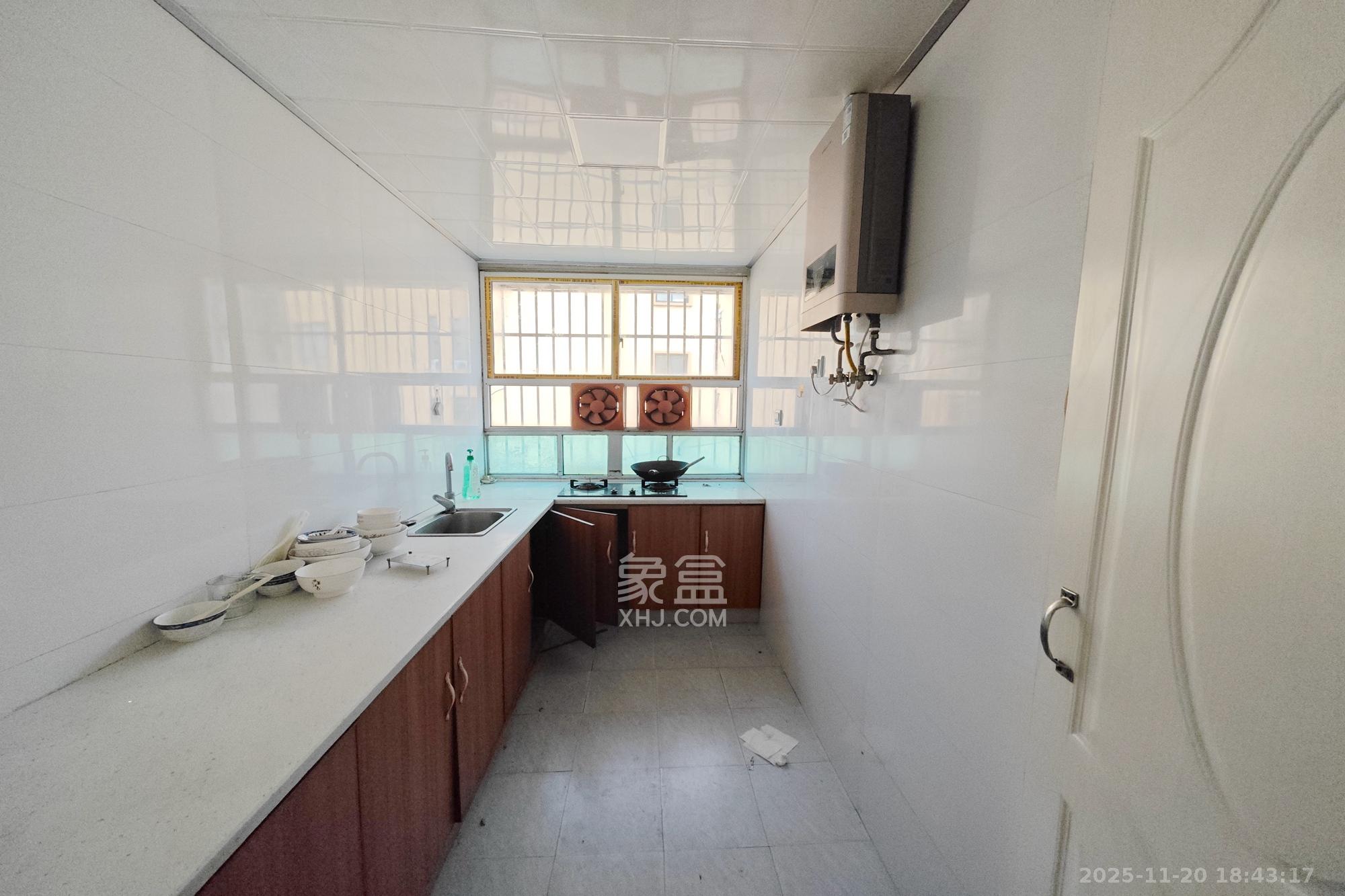 左家塘建材宿舍  3室2厅2卫    39.8万厨房