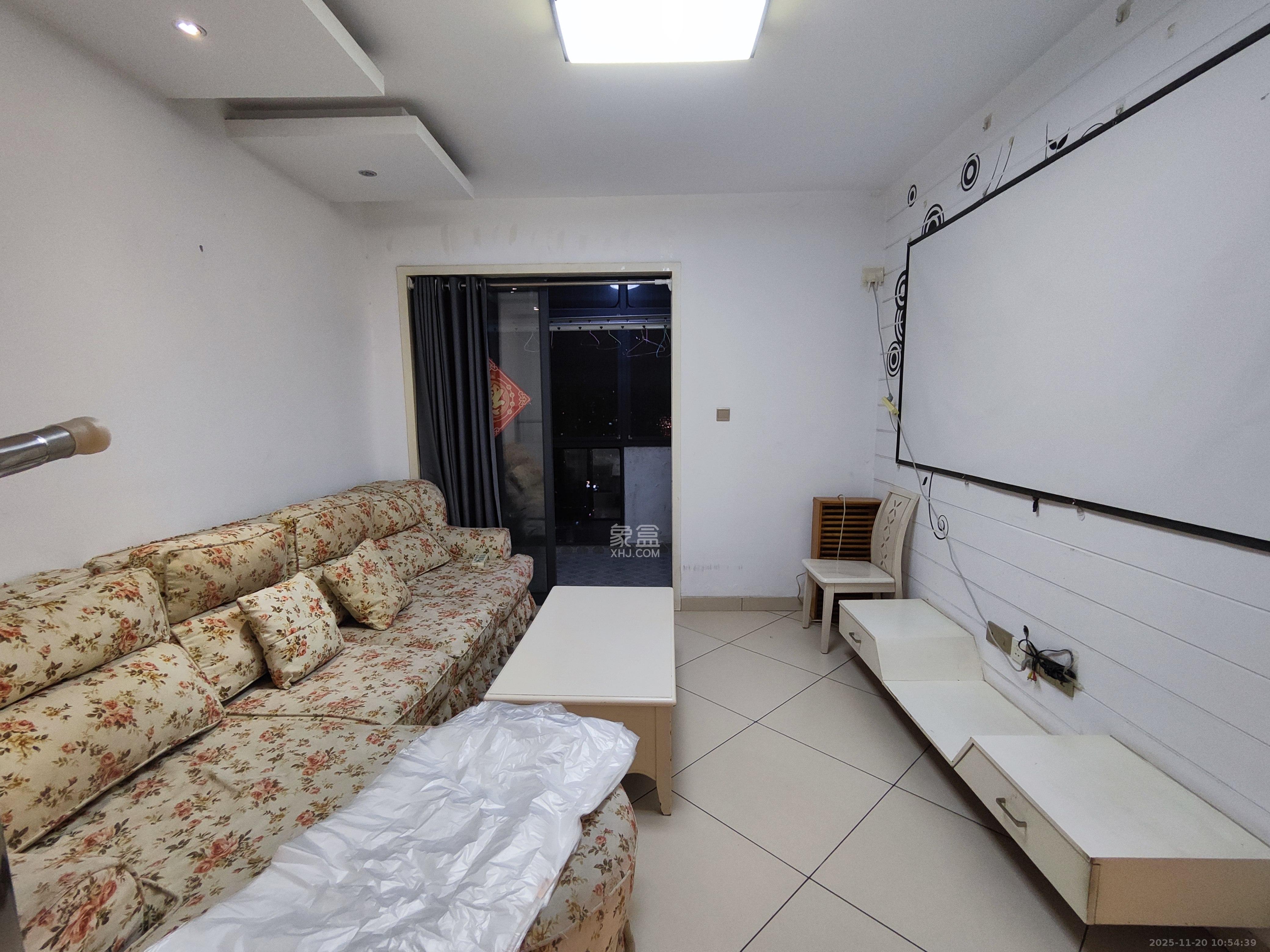 中国铁建国际城一期  2室2厅1卫    1500.0元/月室内图