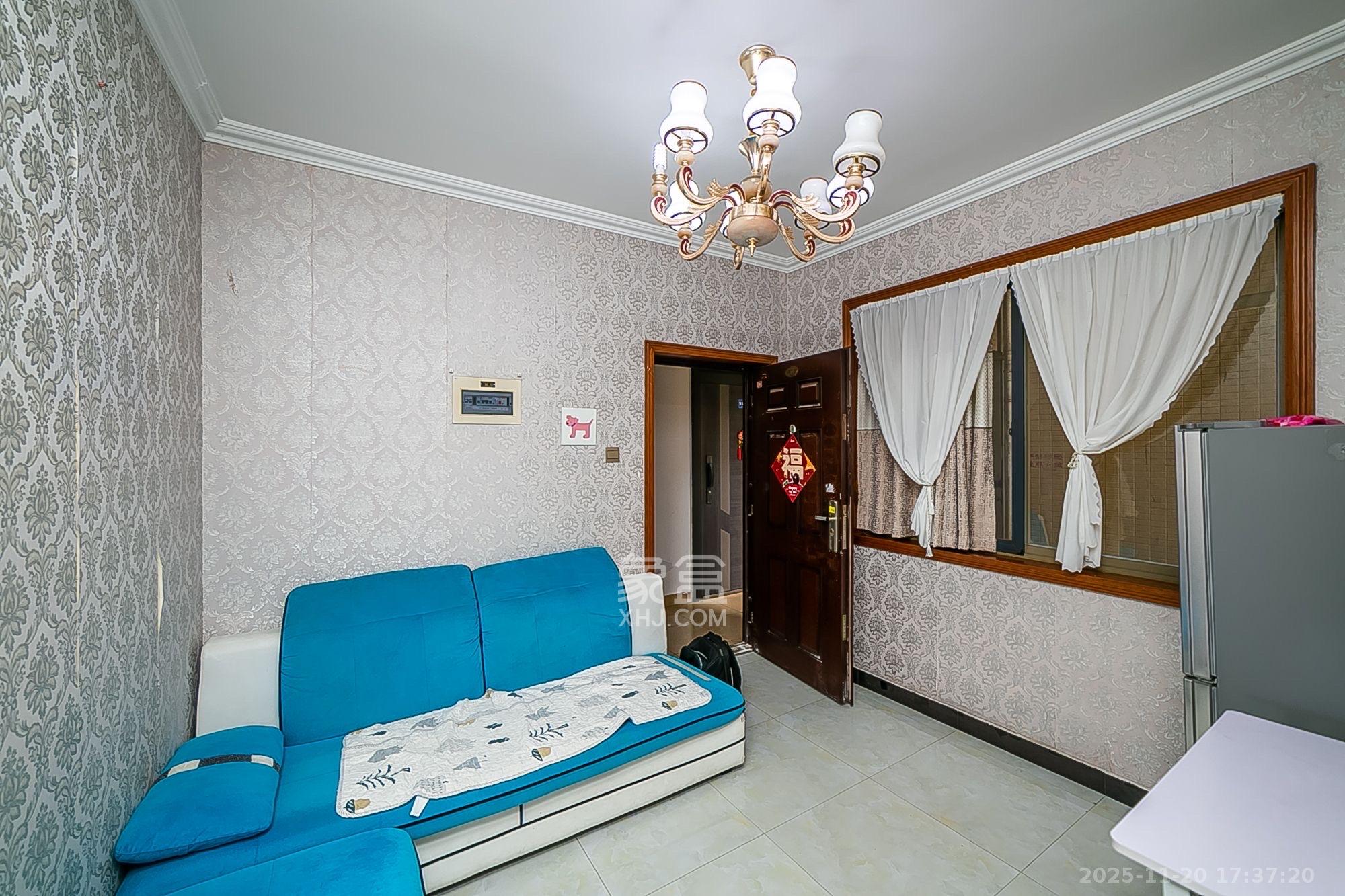 层上观邸  1室1厅1卫    1600.0元/月