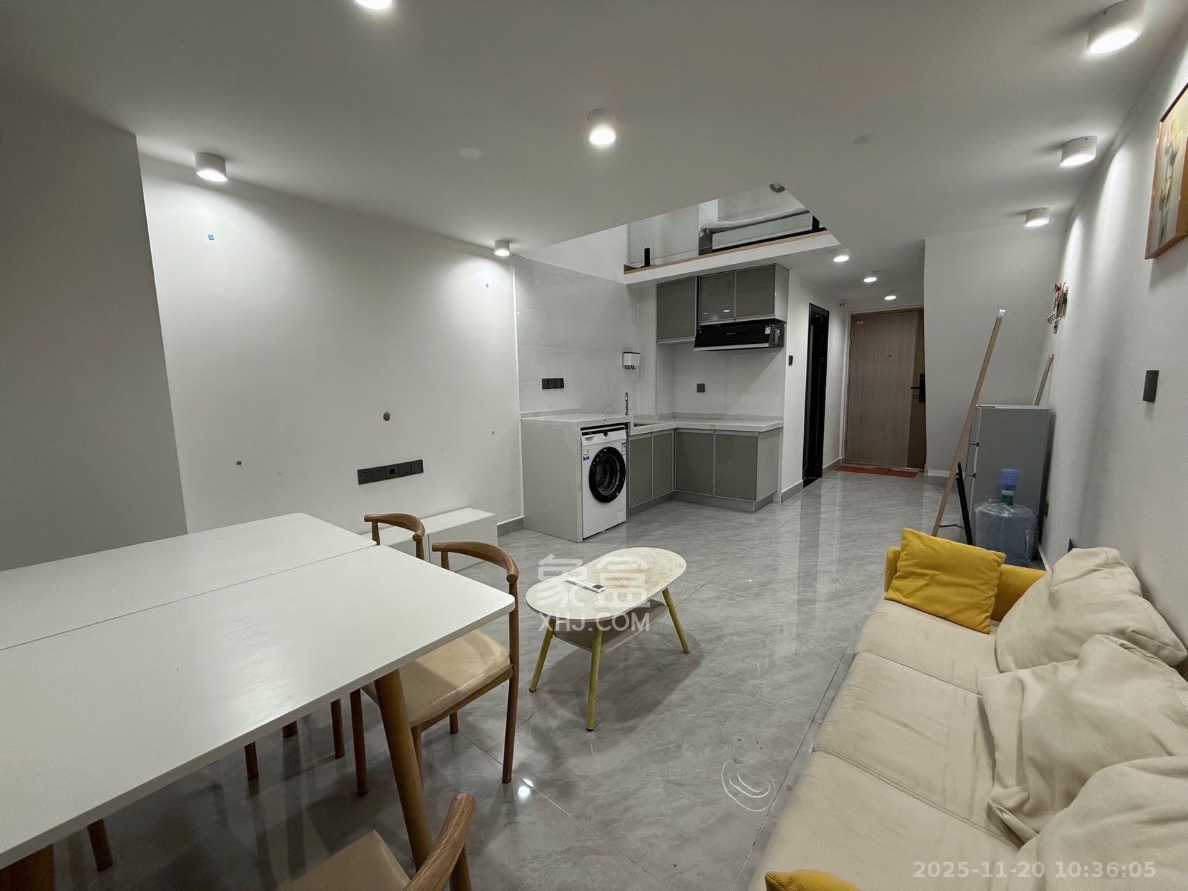 力高凤凰新天  2室1厅1卫    2400.0元/月室内图