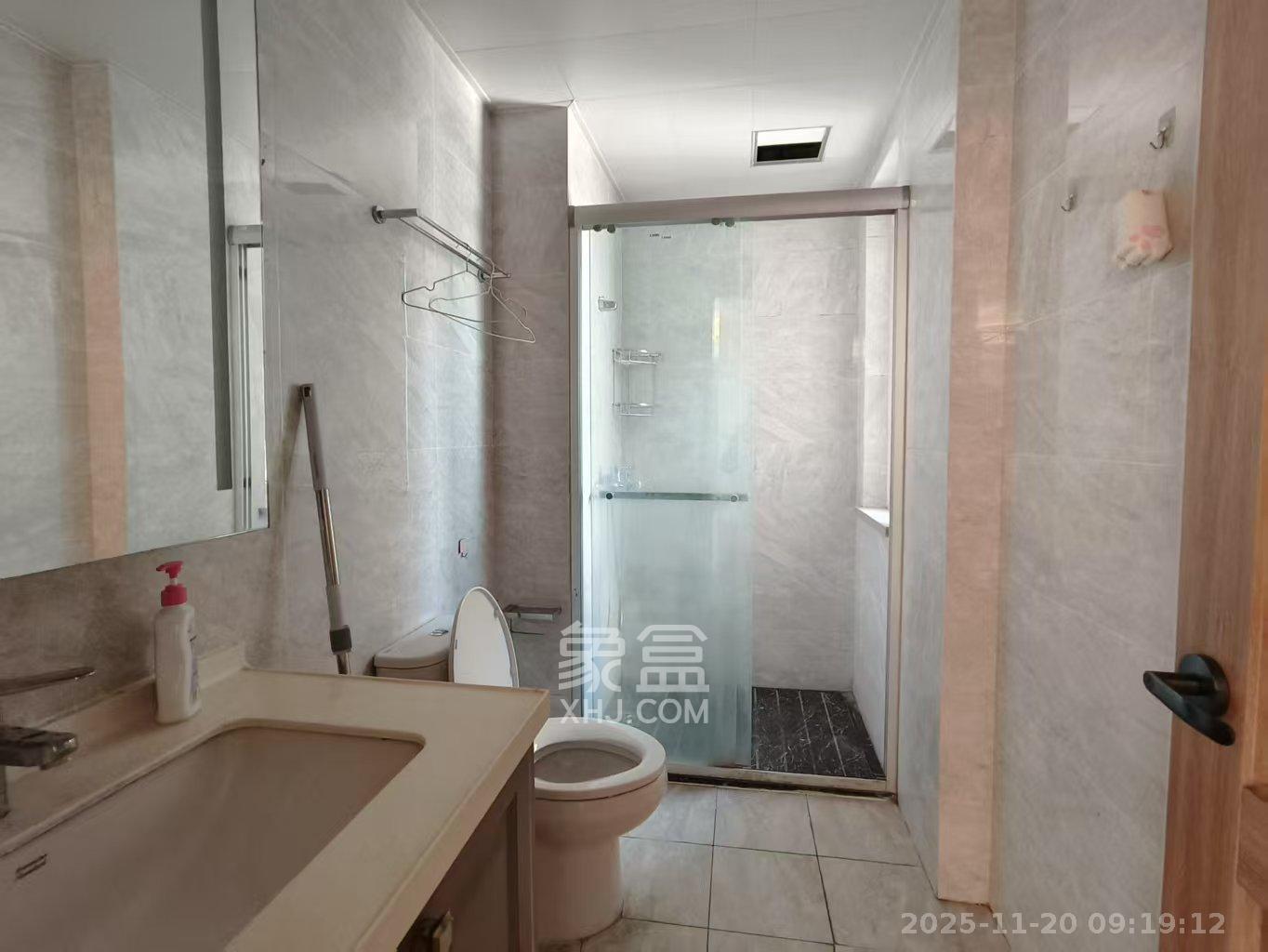 金地中交麓谷香颂(金地中交雅苑)  3室2厅2卫    2800.0元/月室内图