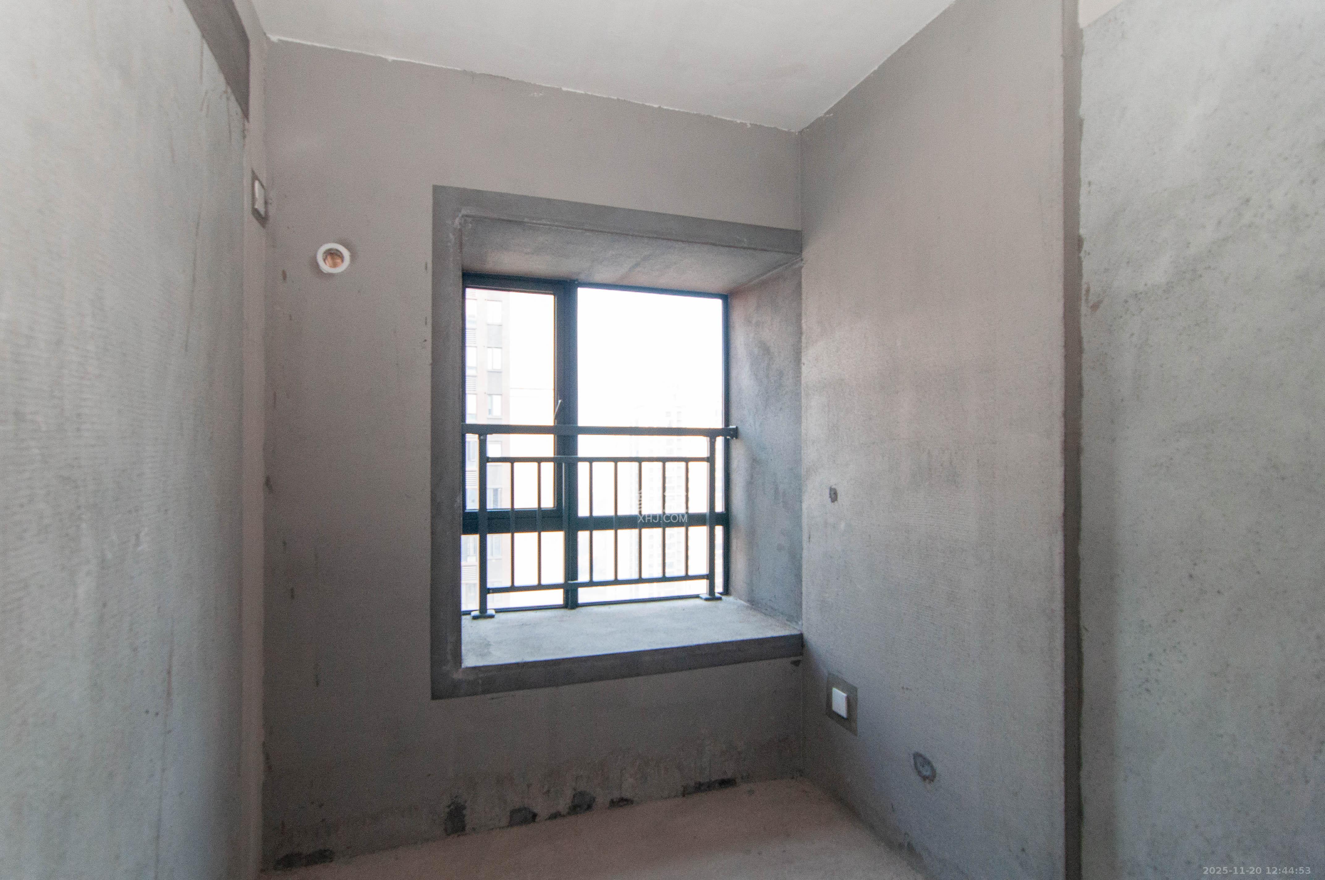 振业城四期 3室2厅1卫 126.0万 振业城四期 3室2厅1卫 126.0万其他