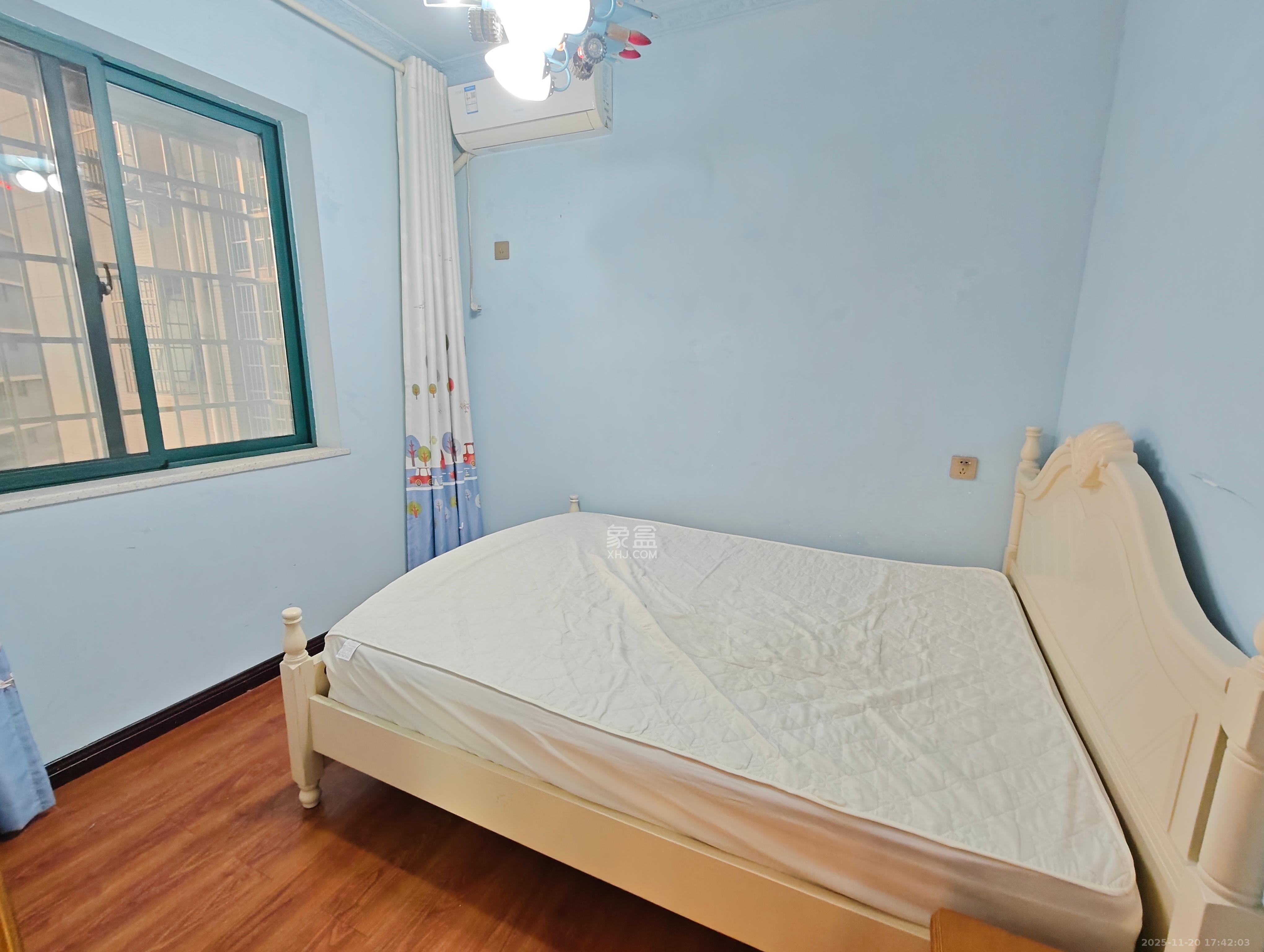 西韵佳苑  2室2厅1卫    2400.0元/月室内图