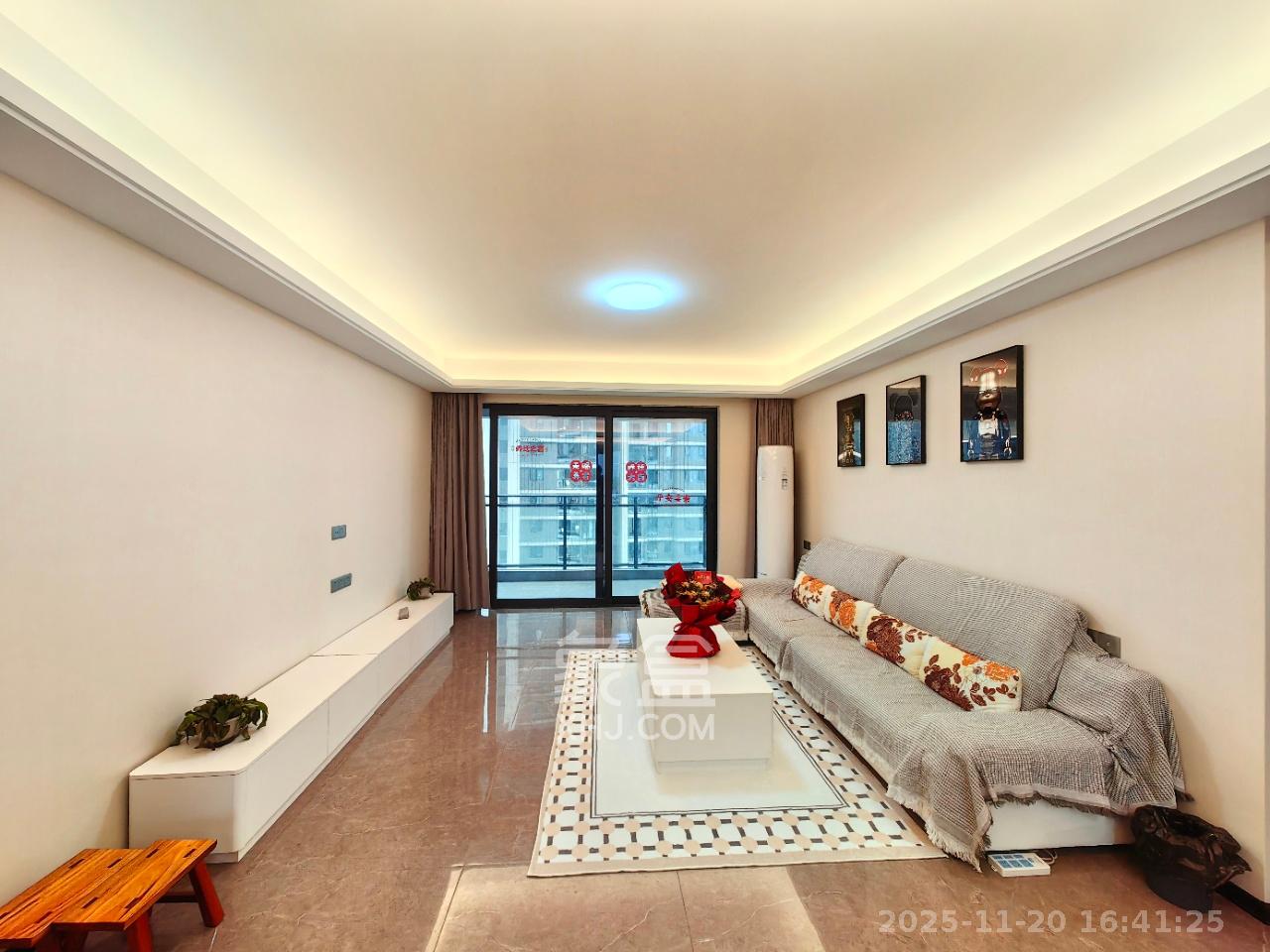 中海阅溪府 4室2厅2卫 4000.0元/月 中海阅溪府 4室2厅2卫 4000.0元/月室内图