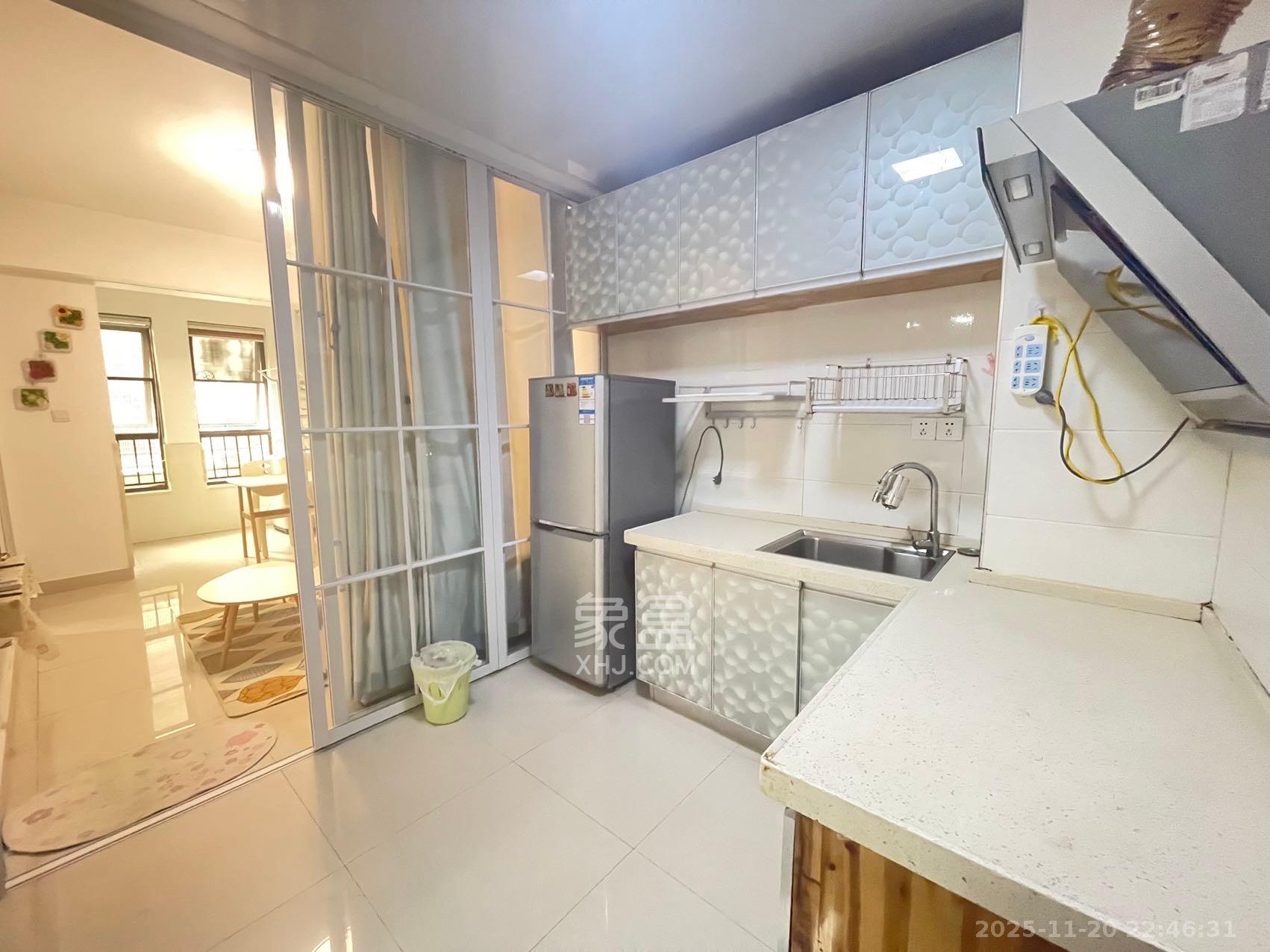 奥林匹克花园贡院三期 1室1厅1卫 1600.0元/月 奥林匹克花园贡院三期 1室1厅1卫 1600.0元/月室内图