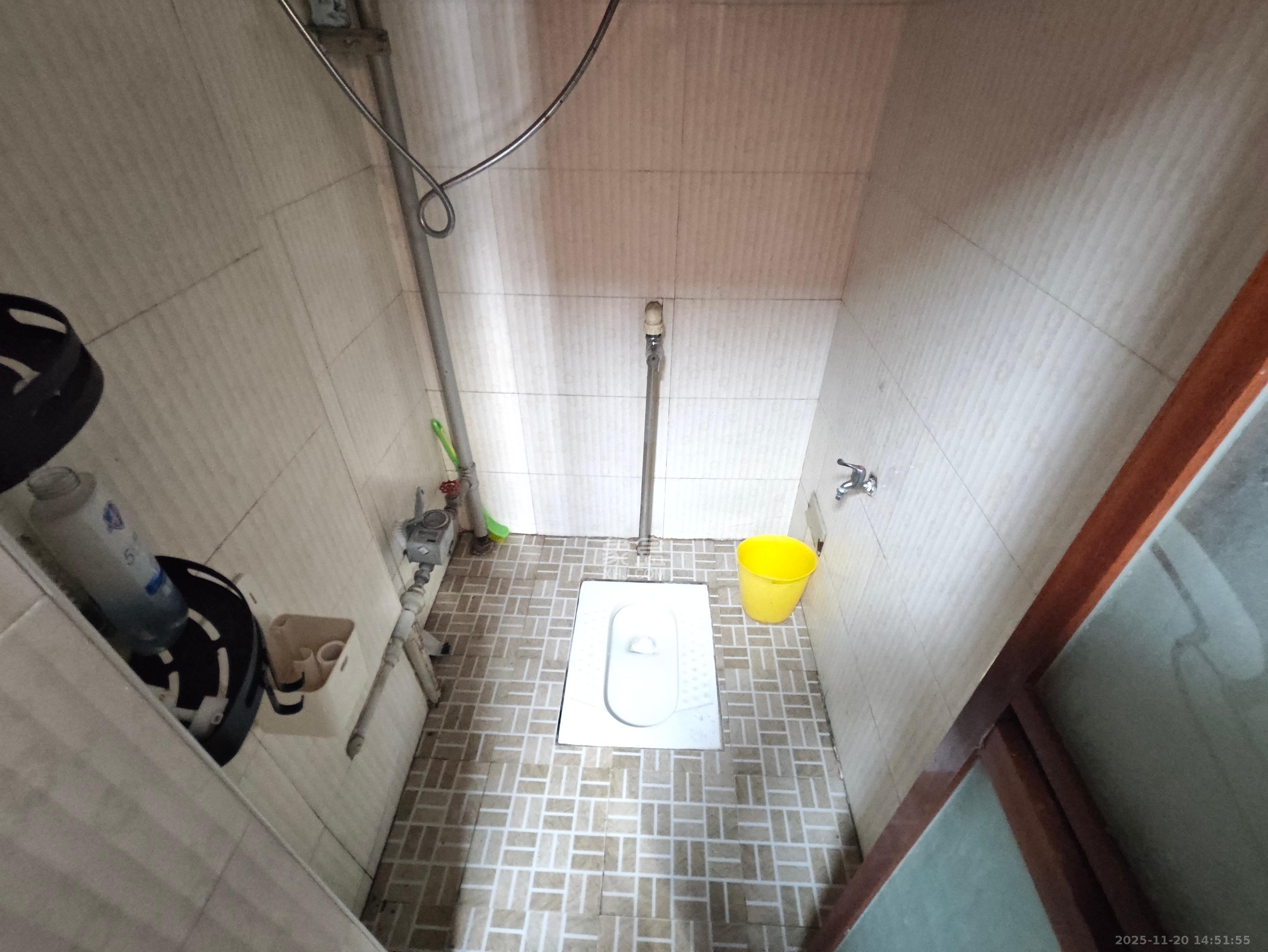 长大卧琥  1室1厅1卫    1500.0元/月室内图