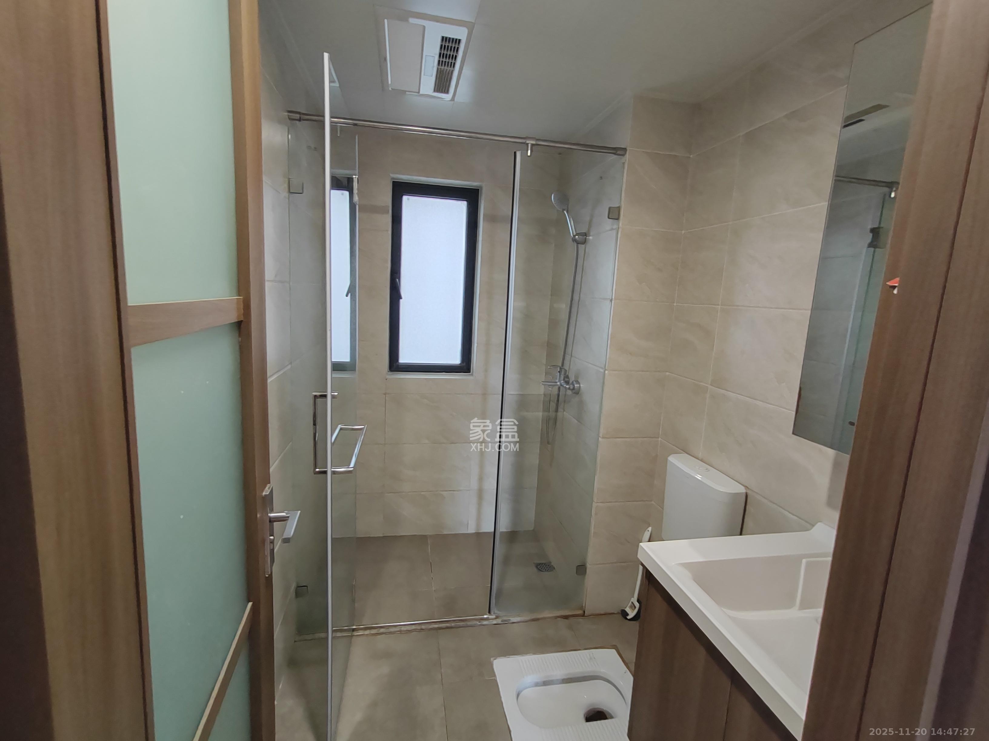 保利恒伟时光印象 4室2厅2卫 2700.0元/月 保利恒伟时光印象 4室2厅2卫 2700.0元/月室内图