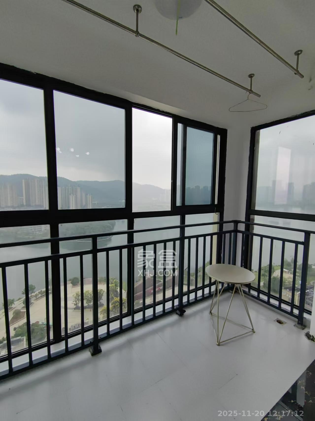 中建梅溪湖中心  2室2厅1卫    2700.0元/月室内图