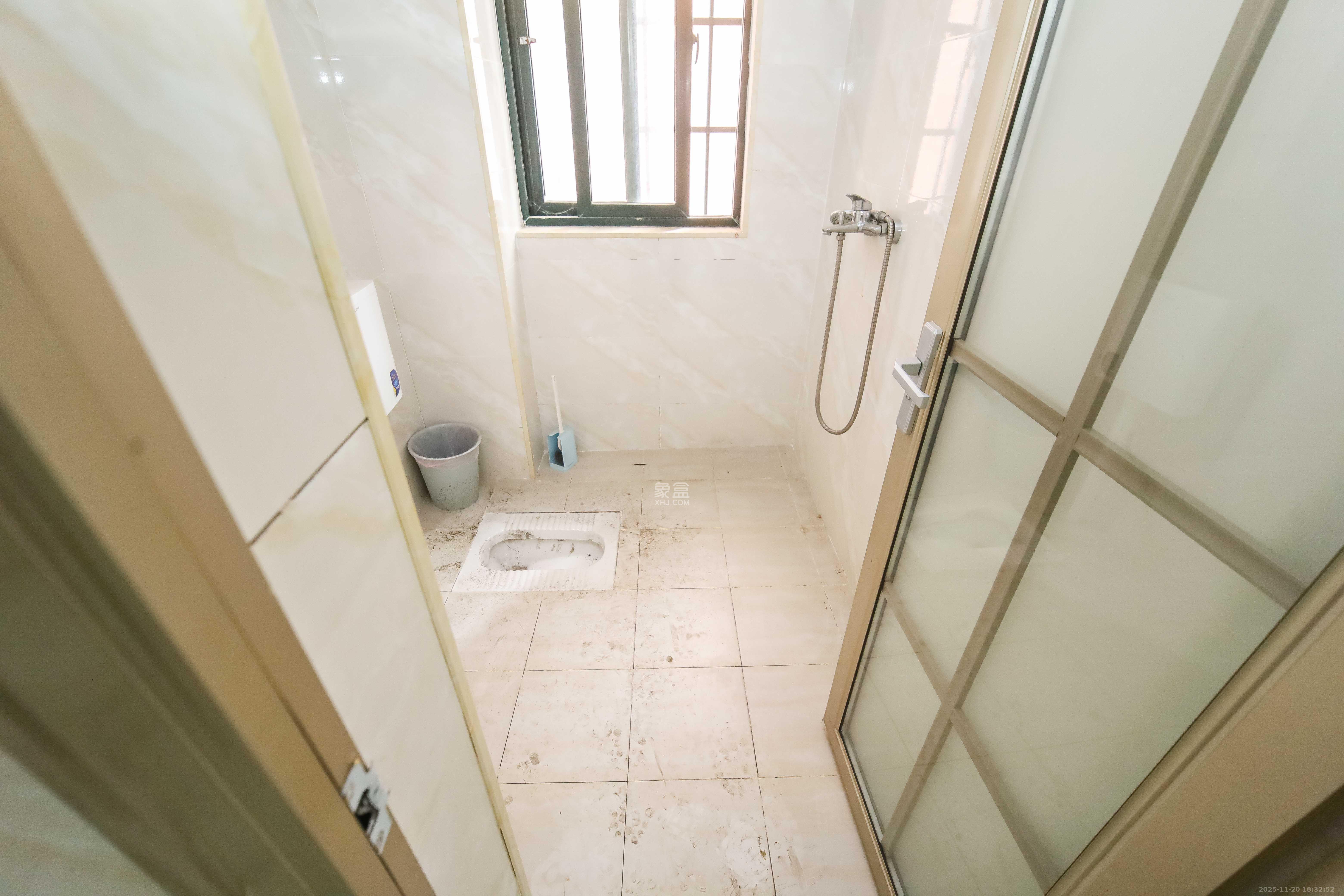 东玺门 2室2厅1卫 52.0万 东玺门 2室2厅1卫 52.0万卫生间