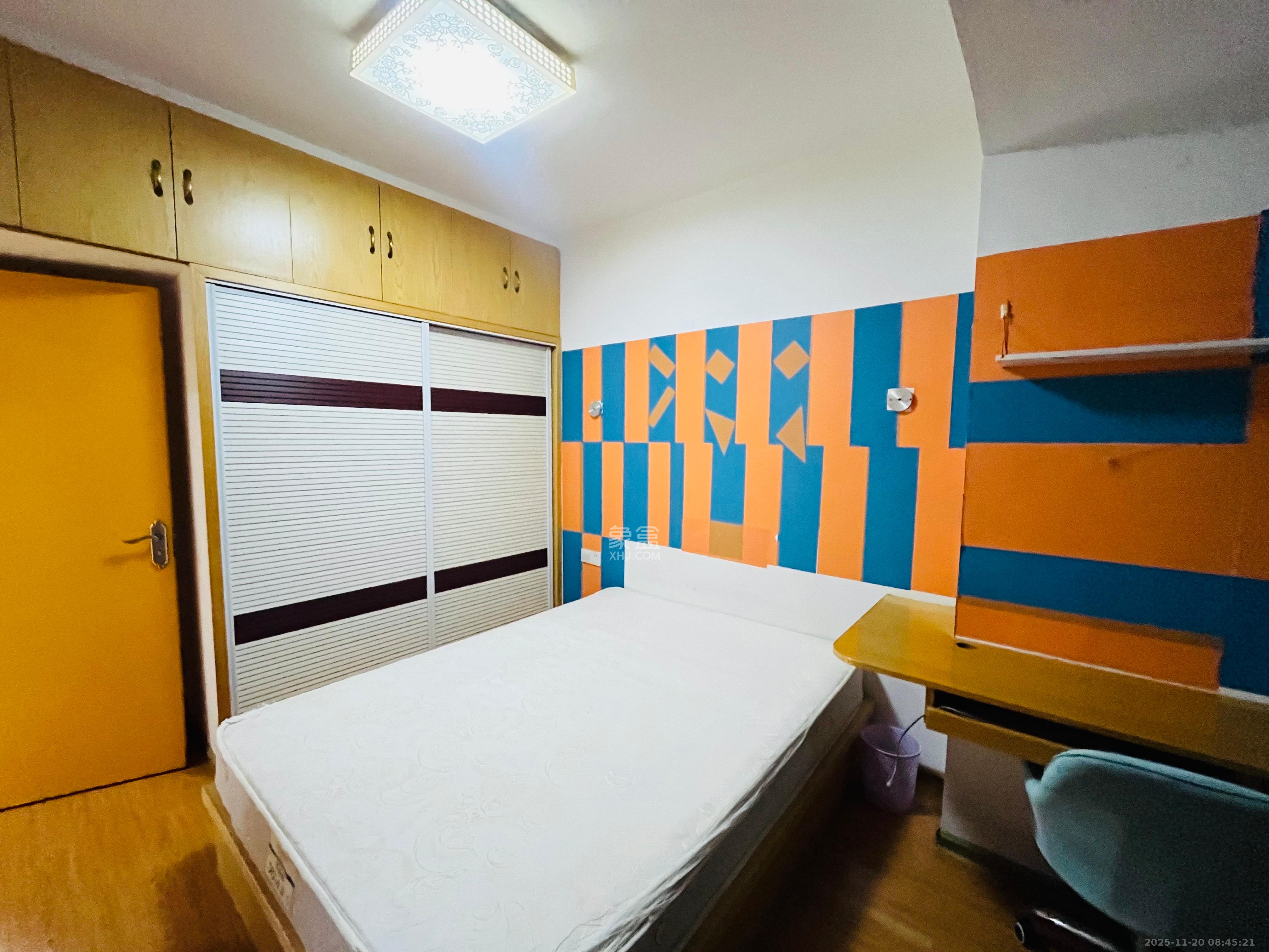 百纳广场(百纳公寓) 2室1厅1卫 1700.0元/月 百纳广场(百纳公寓) 2室1厅1卫 1700.0元/月室内图