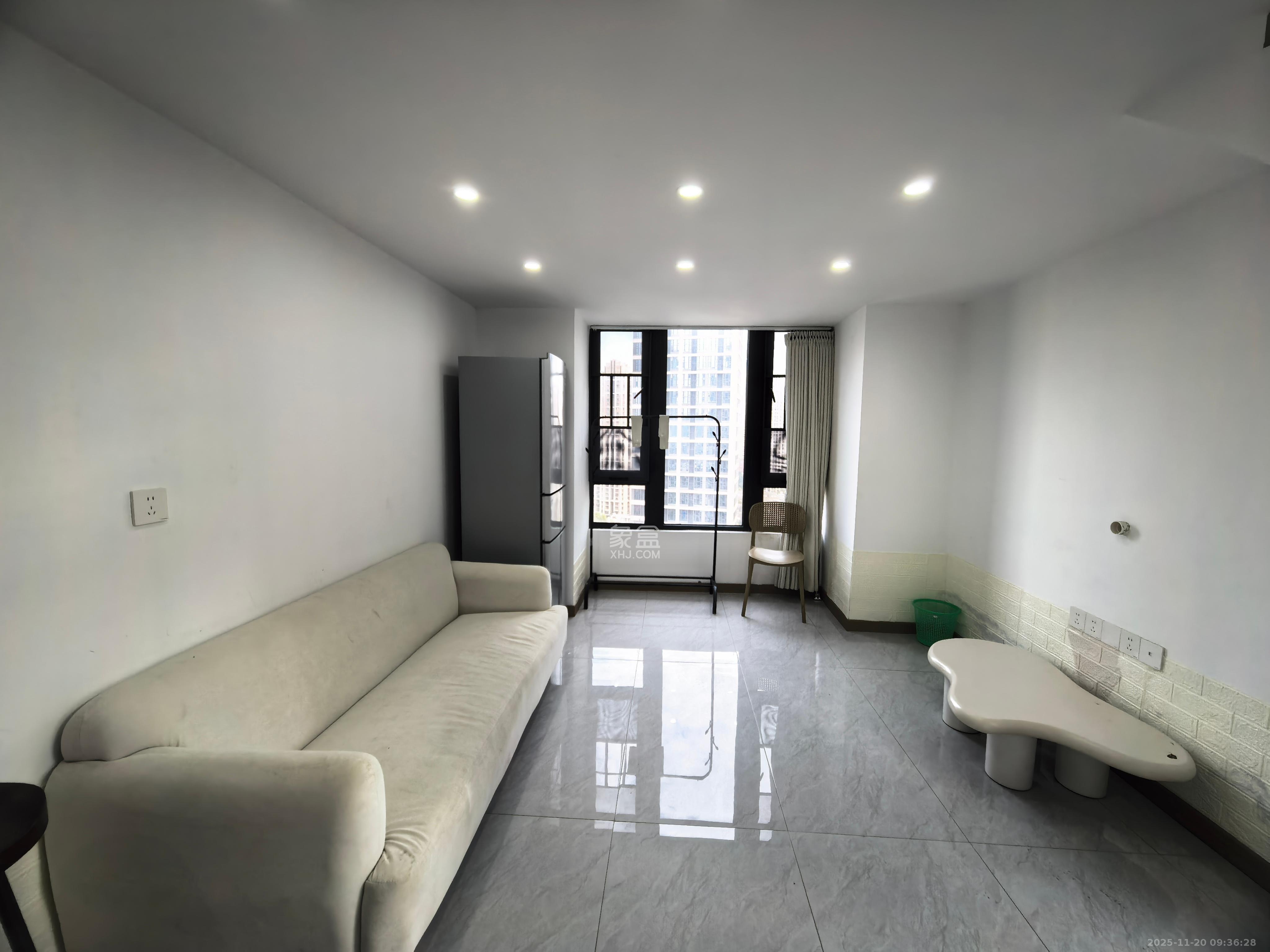 中海阅溪府 1室0厅0卫 2000.0元/月 中海阅溪府 1室0厅0卫 2000.0元/月室内图