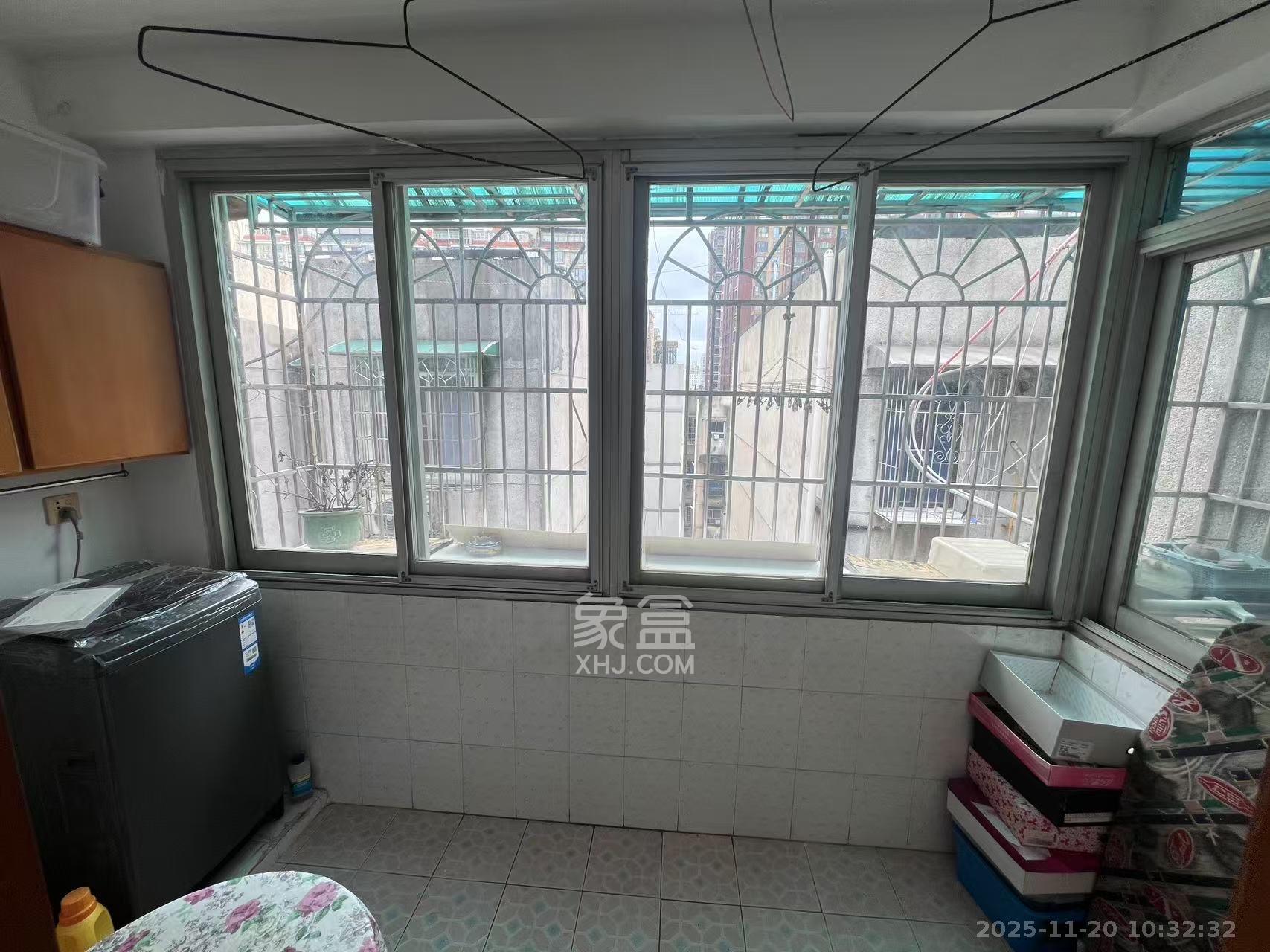 福乐凯公寓 3室2厅2卫 3000.0元/月 福乐凯公寓 3室2厅2卫 3000.0元/月室内图