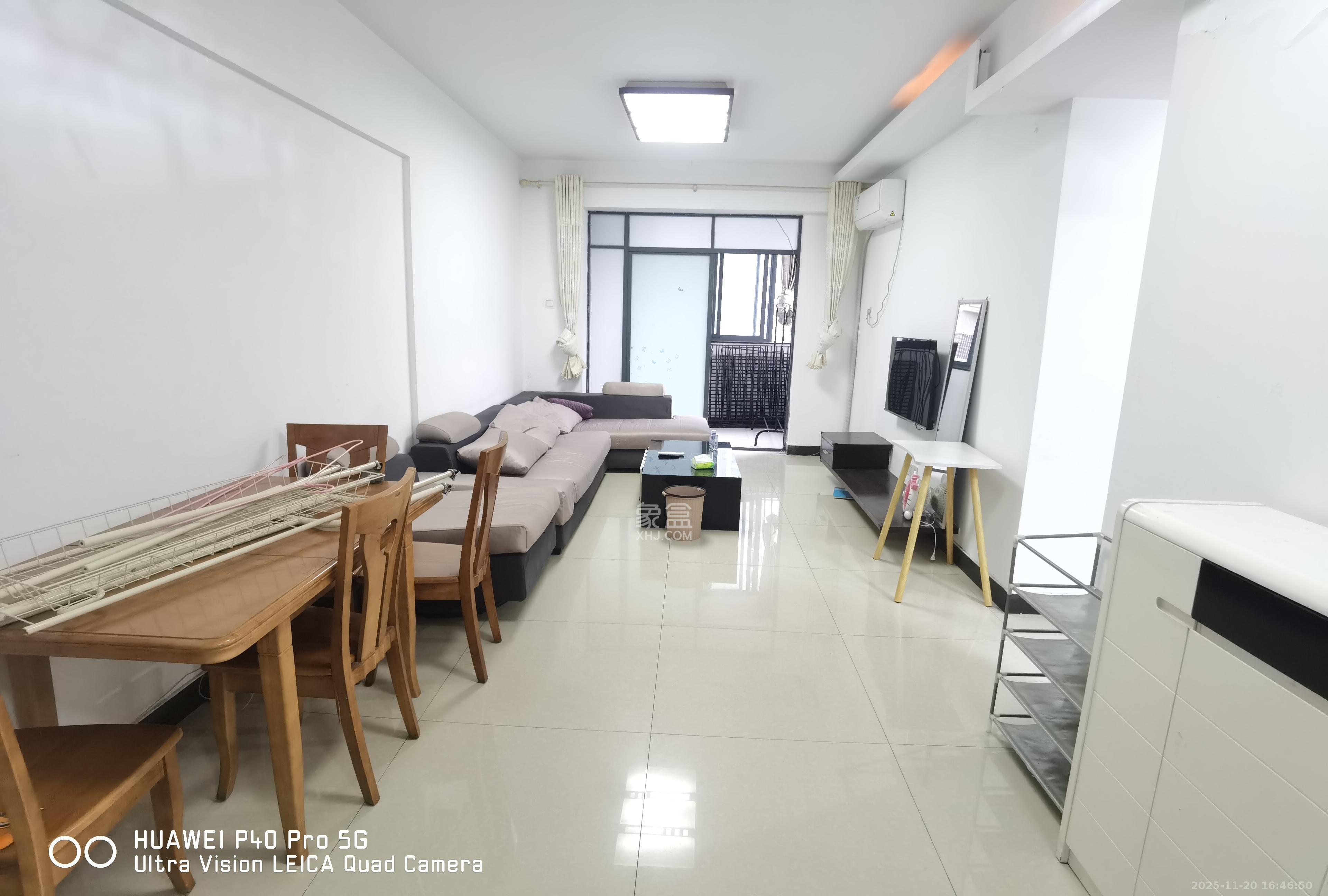 欧园  2室2厅1卫    2300.0元/月室内图