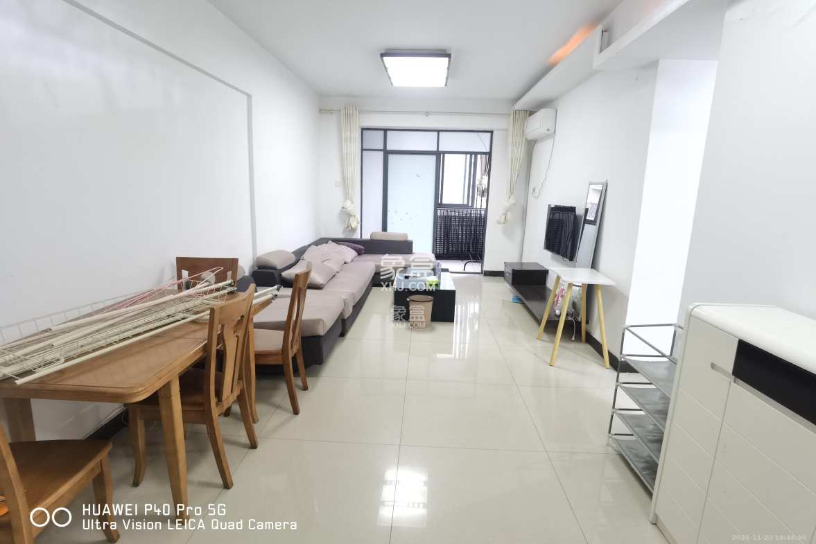 欧园 2室2厅1卫 2300.0元/月 欧园 2室2厅1卫 2300.0元/月室内图