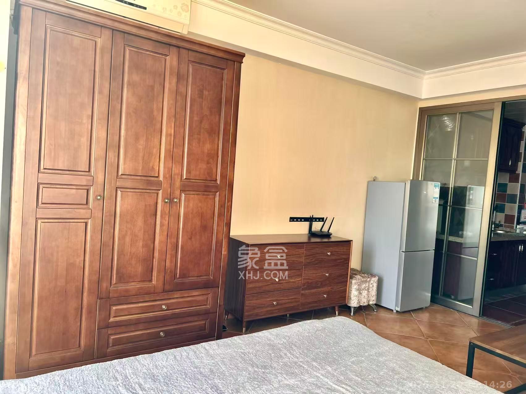 融科东南海  1室1厅1卫    1500.0元/月