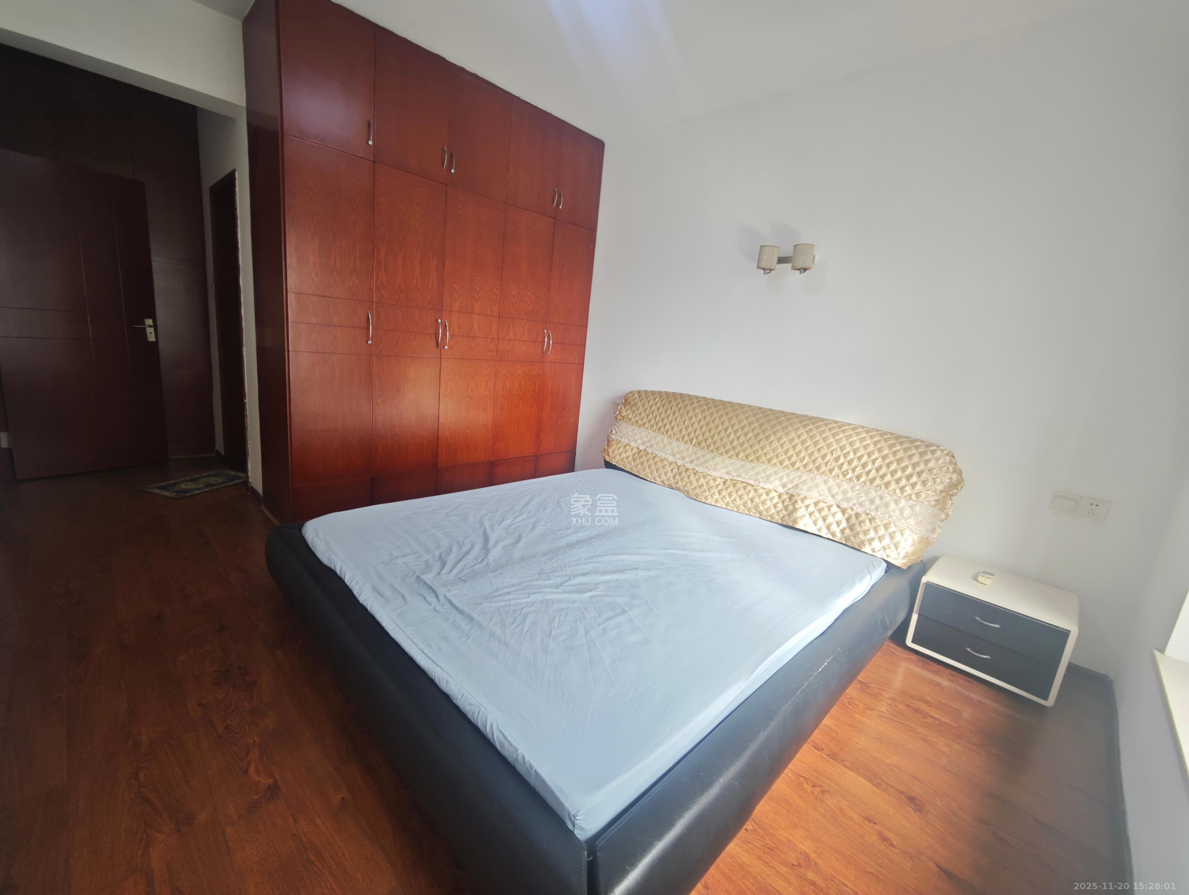 海林馨香雅苑  4室2厅0卫    3200.0元/月室内图