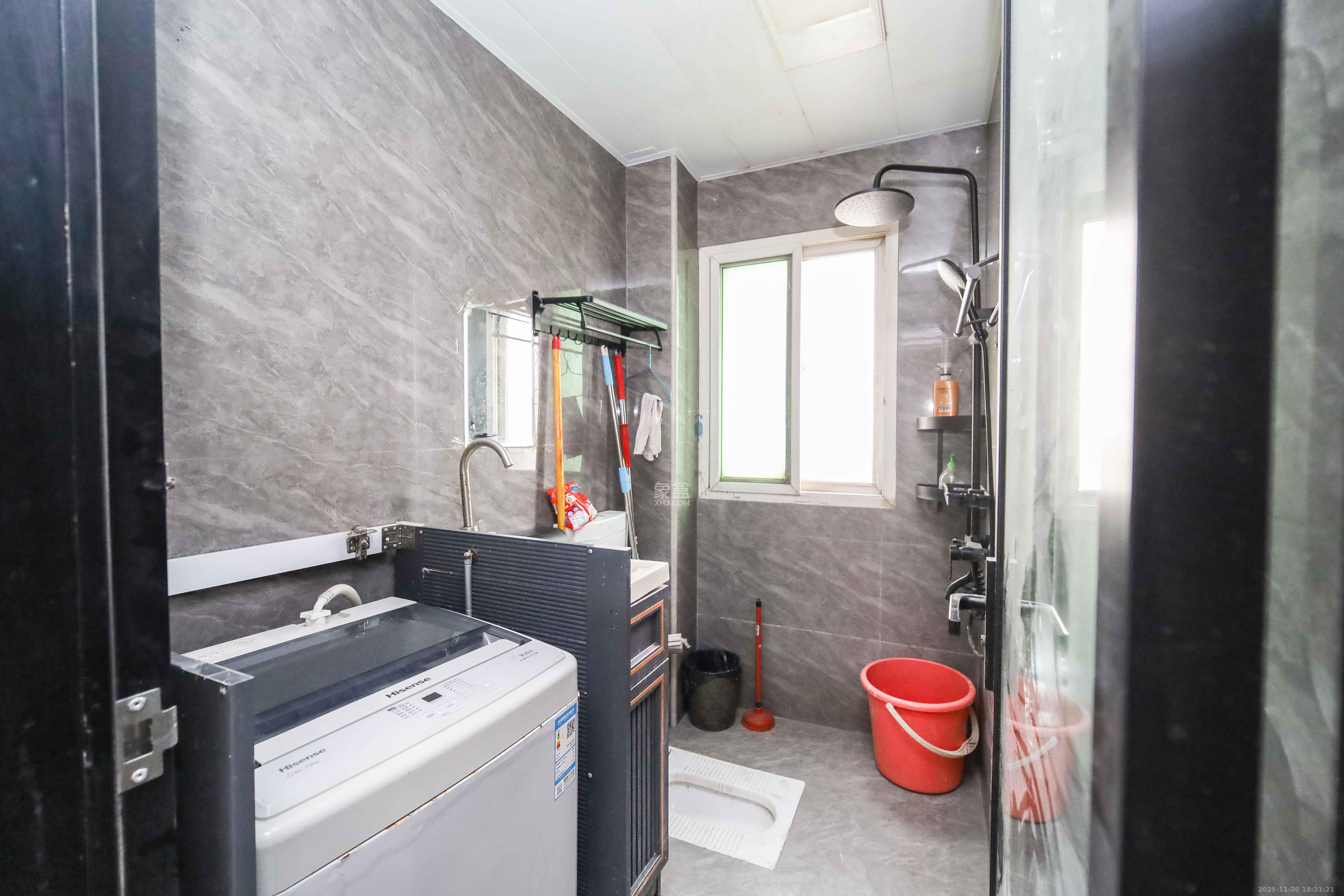 德政园 4室2厅2卫 118.0万 德政园 4室2厅2卫 118.0万卫生间