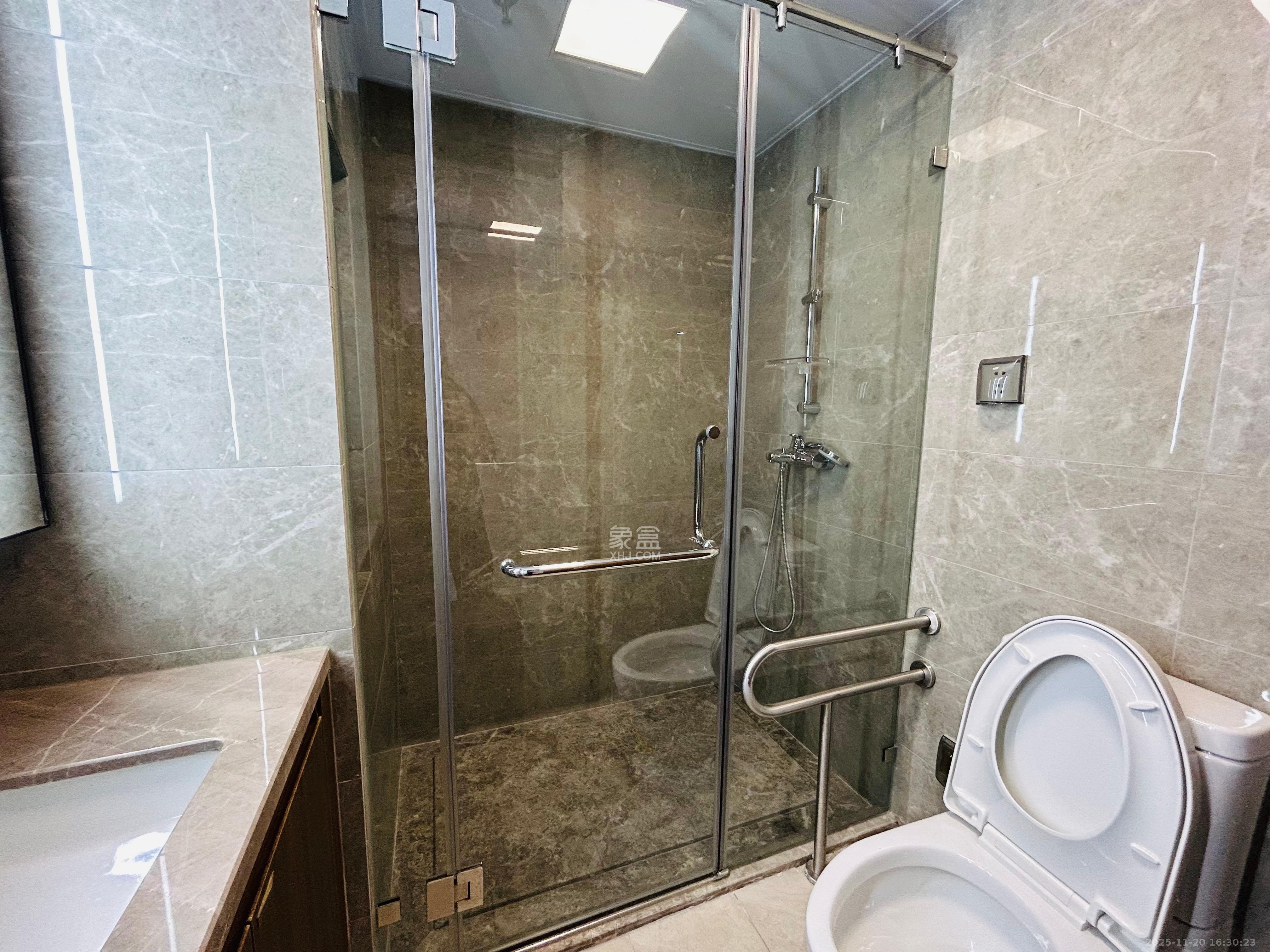 梅溪华府(新城金茂梦想华府) 4室2厅3卫 7000.0元/月 梅溪华府(新城金茂梦想华府) 4室2厅3卫 7000.0元/月室内图