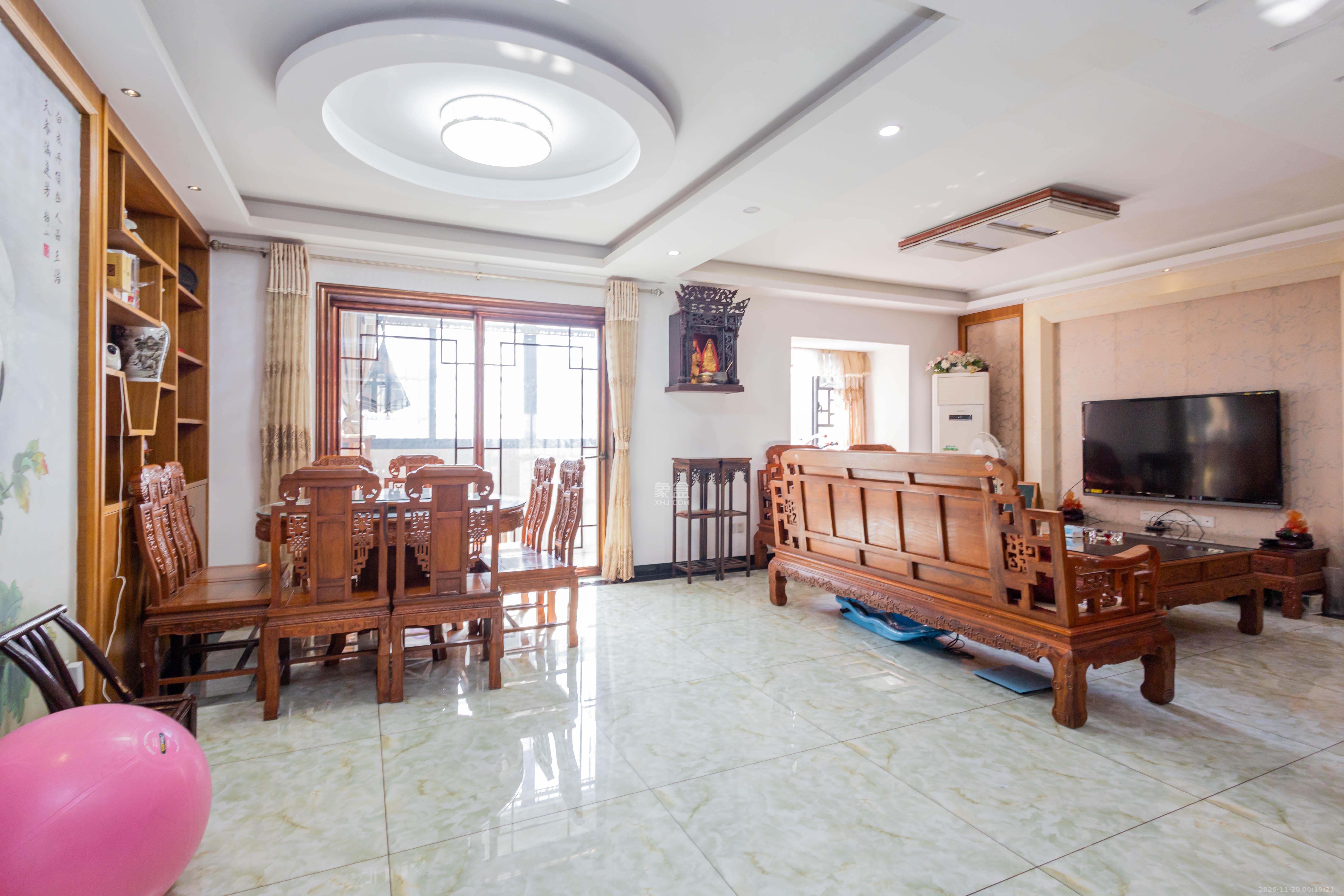 中国铁建国际城一期  4室2厅2卫    90.8万