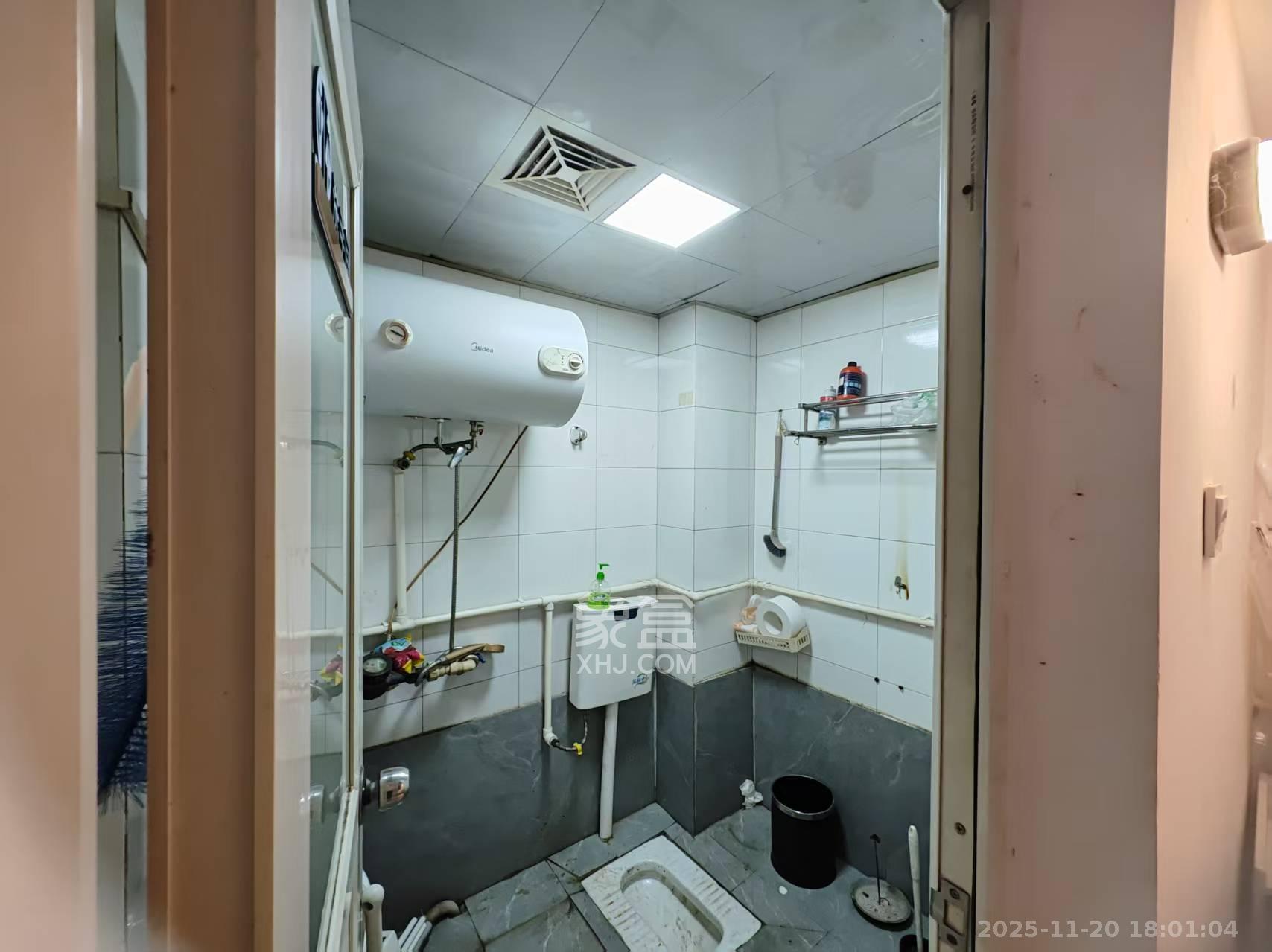 福乐康城   122.4㎡      4500.0元/月室内图