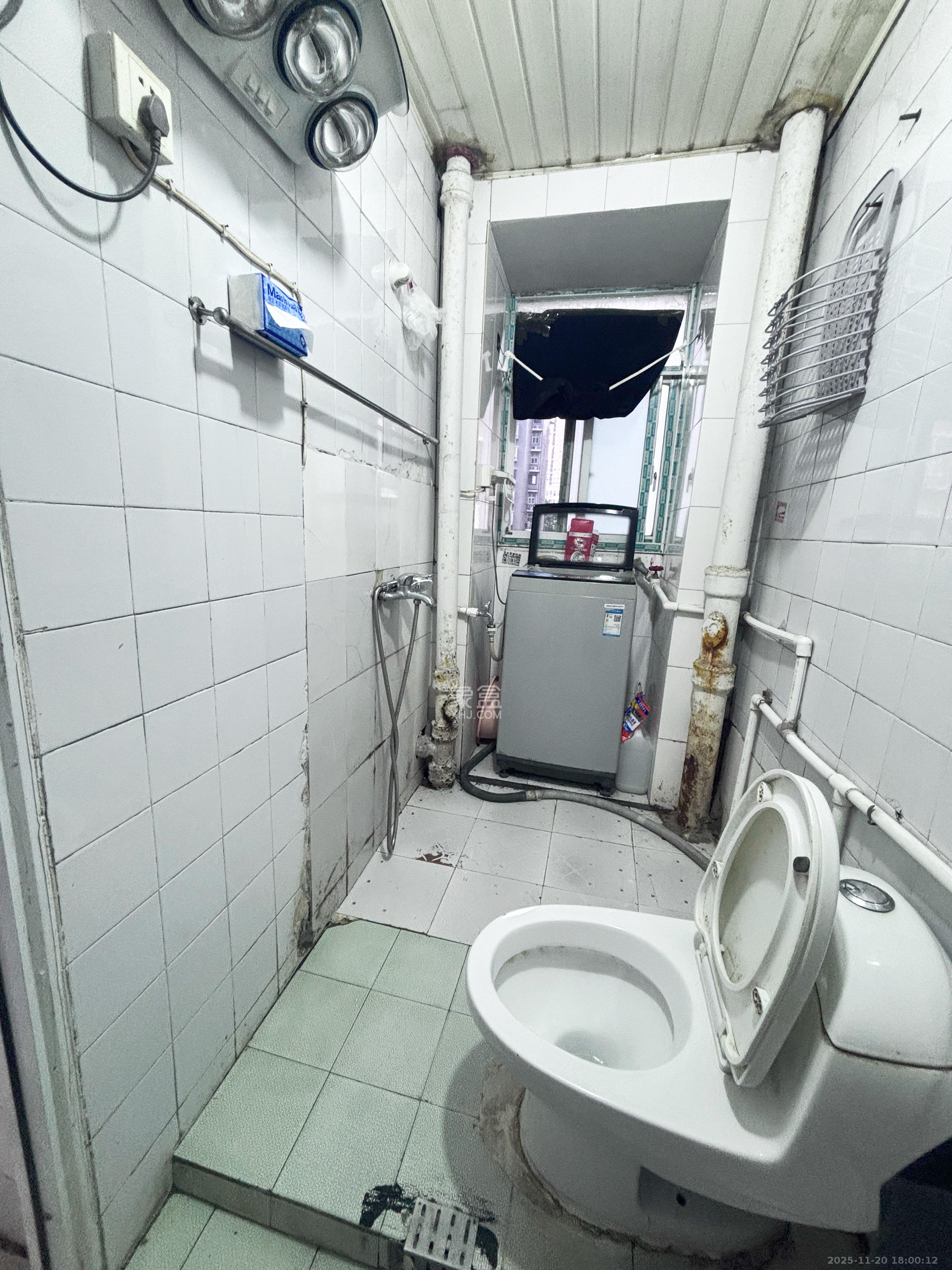 红旗区四片  2室2厅1卫    1500.0元/月室内图