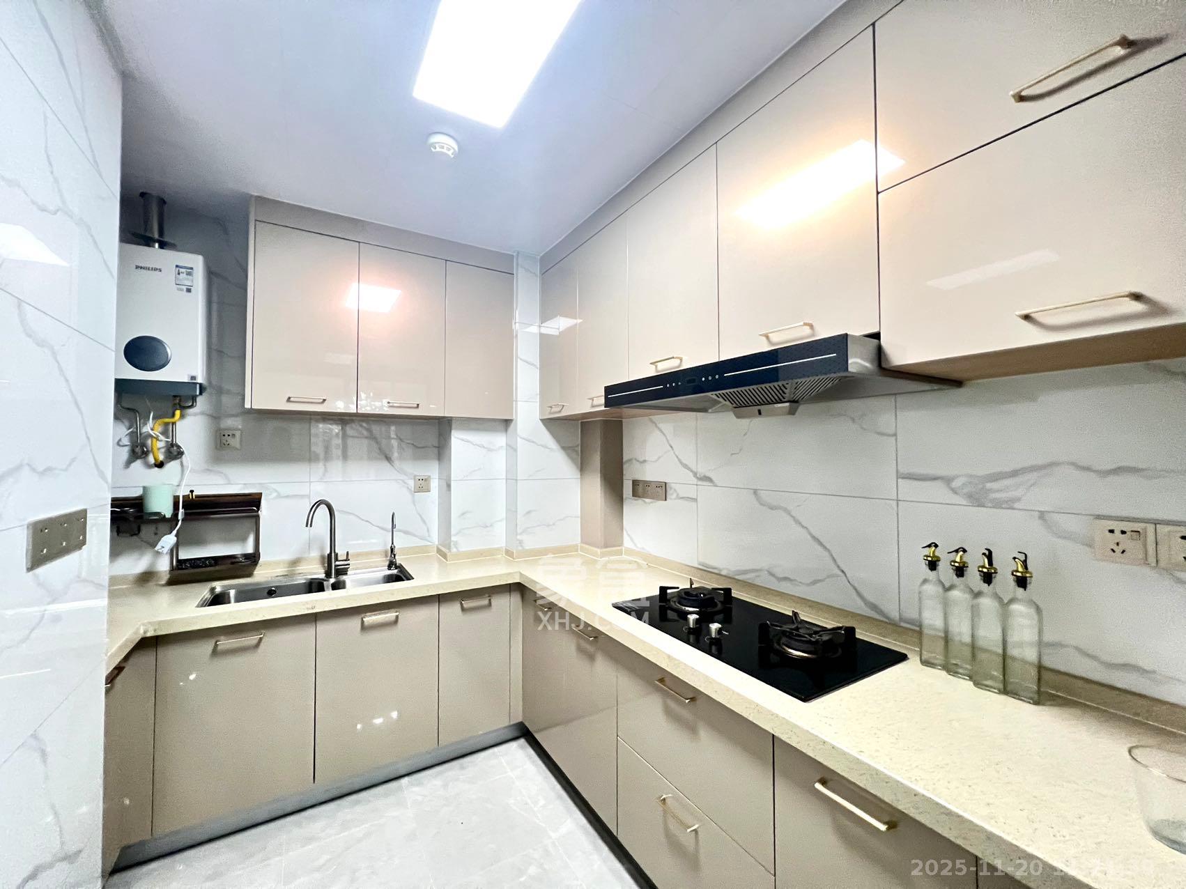 北辰三角洲C3区 3室2厅2卫 4500.0元/月 北辰三角洲C3区 3室2厅2卫 4500.0元/月室内图