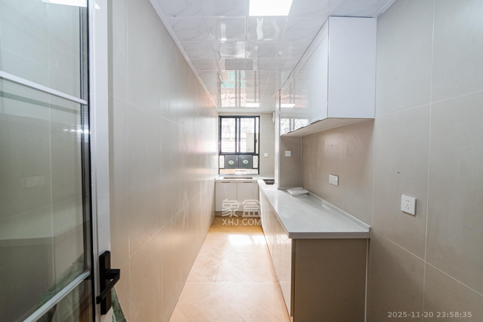 植物油宿舍 1室0厅0卫 55.8万 植物油宿舍 1室0厅0卫 55.8万厨房