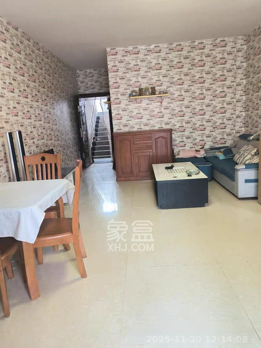 新塘垅小区（高桥物流园）  1室0厅0卫    1300.0元/月