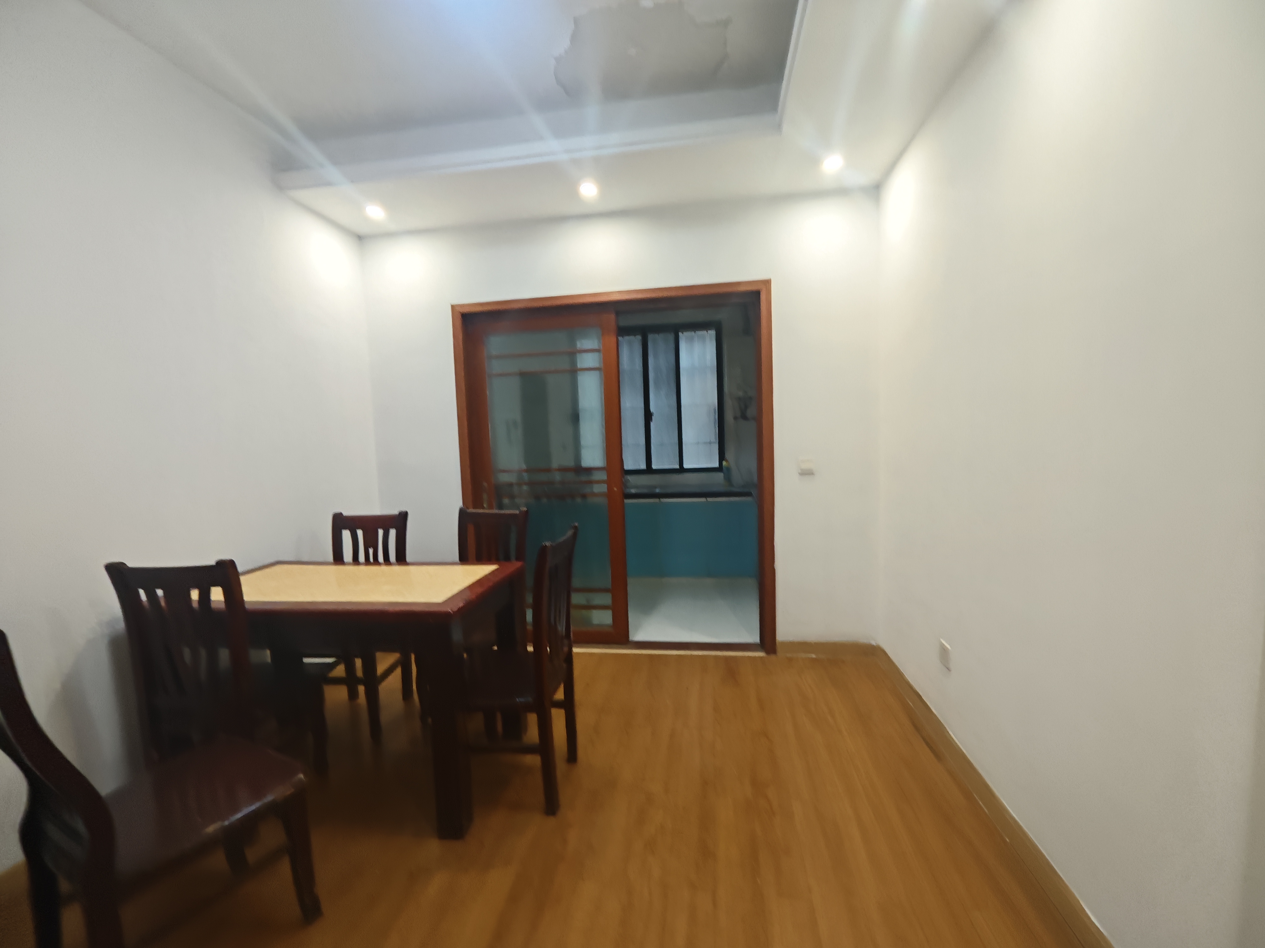 龙江明珠(龙江花苑)  3室2厅2卫    52.8万